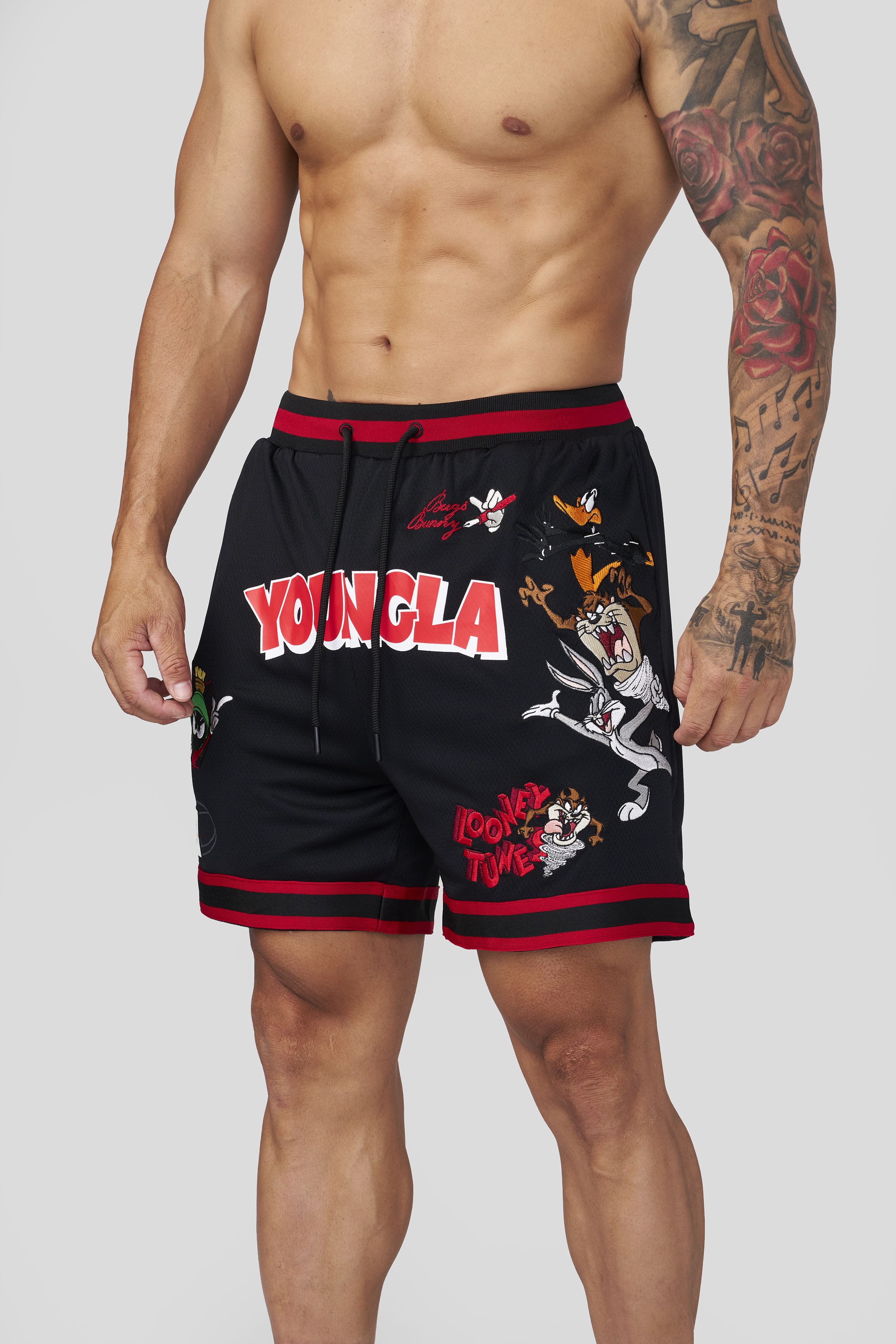 Young La 1071 - Looney Tunes Embroidered Patch Shorts 'Black'