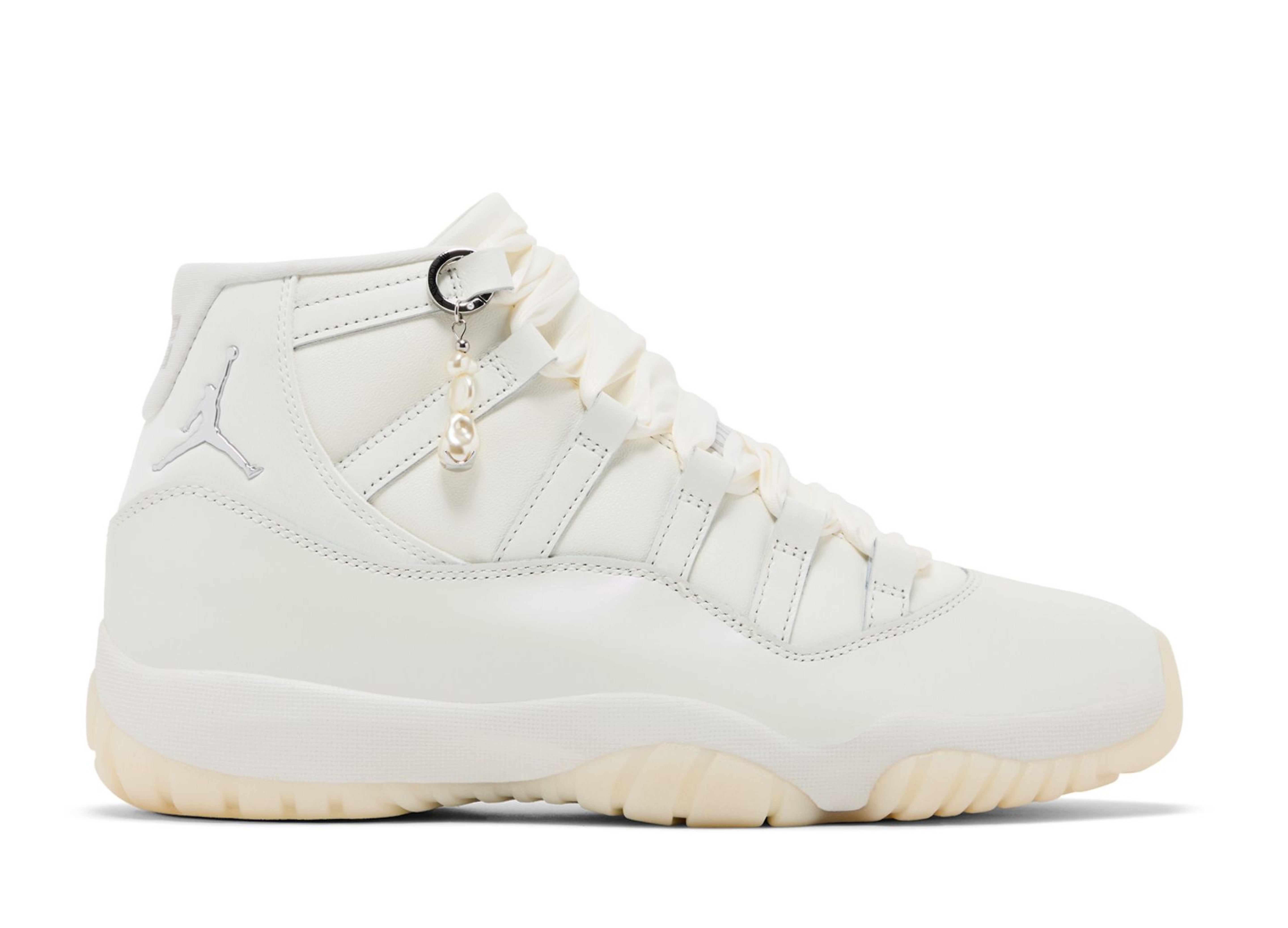 Wmns Air Jordan 11 Retro 'Pearl / Grand Finale'