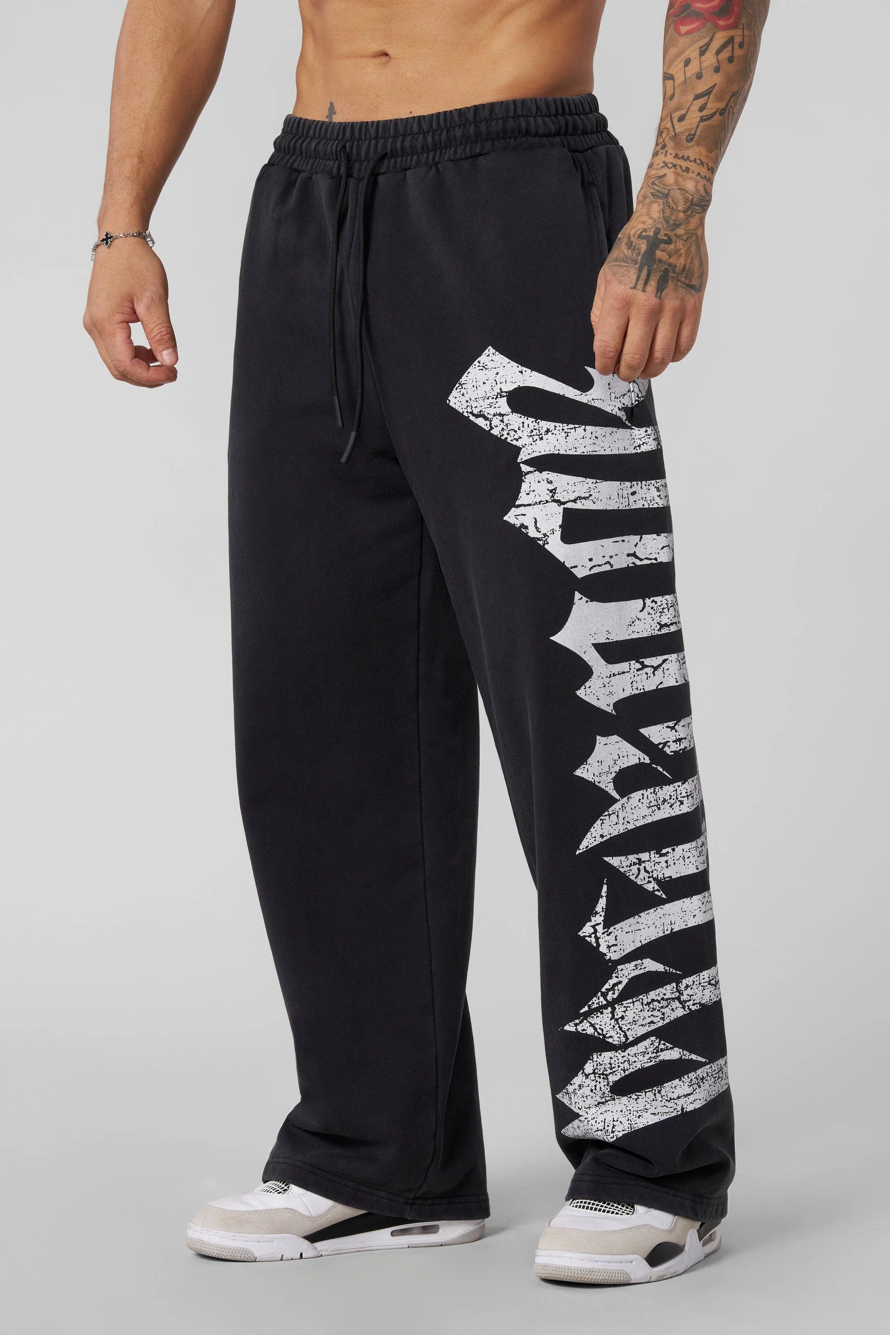 Young La 2016 - Revenge Joggers 'Black Wash'