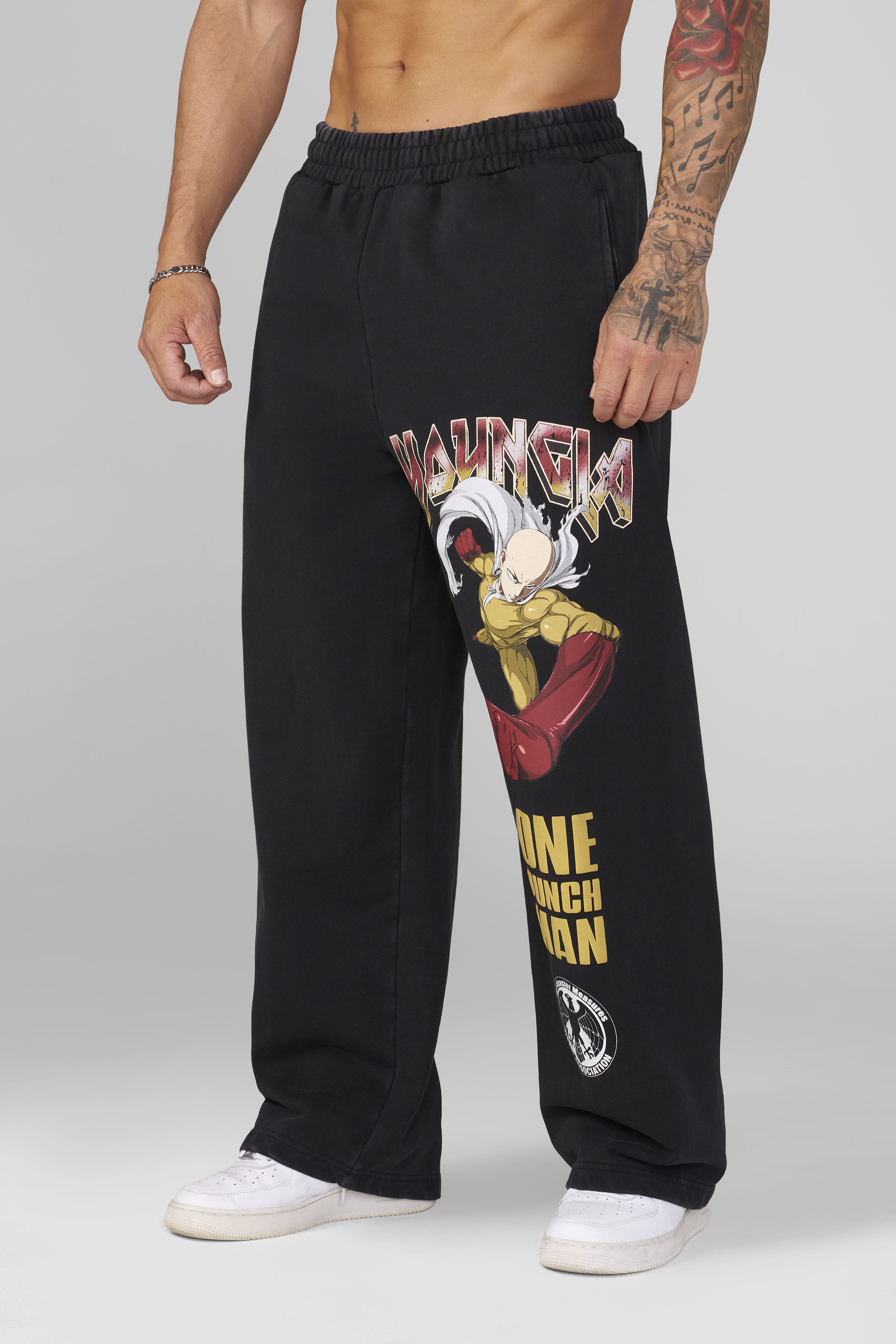 Young La 2017 - One Punch Man Sweats 'Caped Baldy'