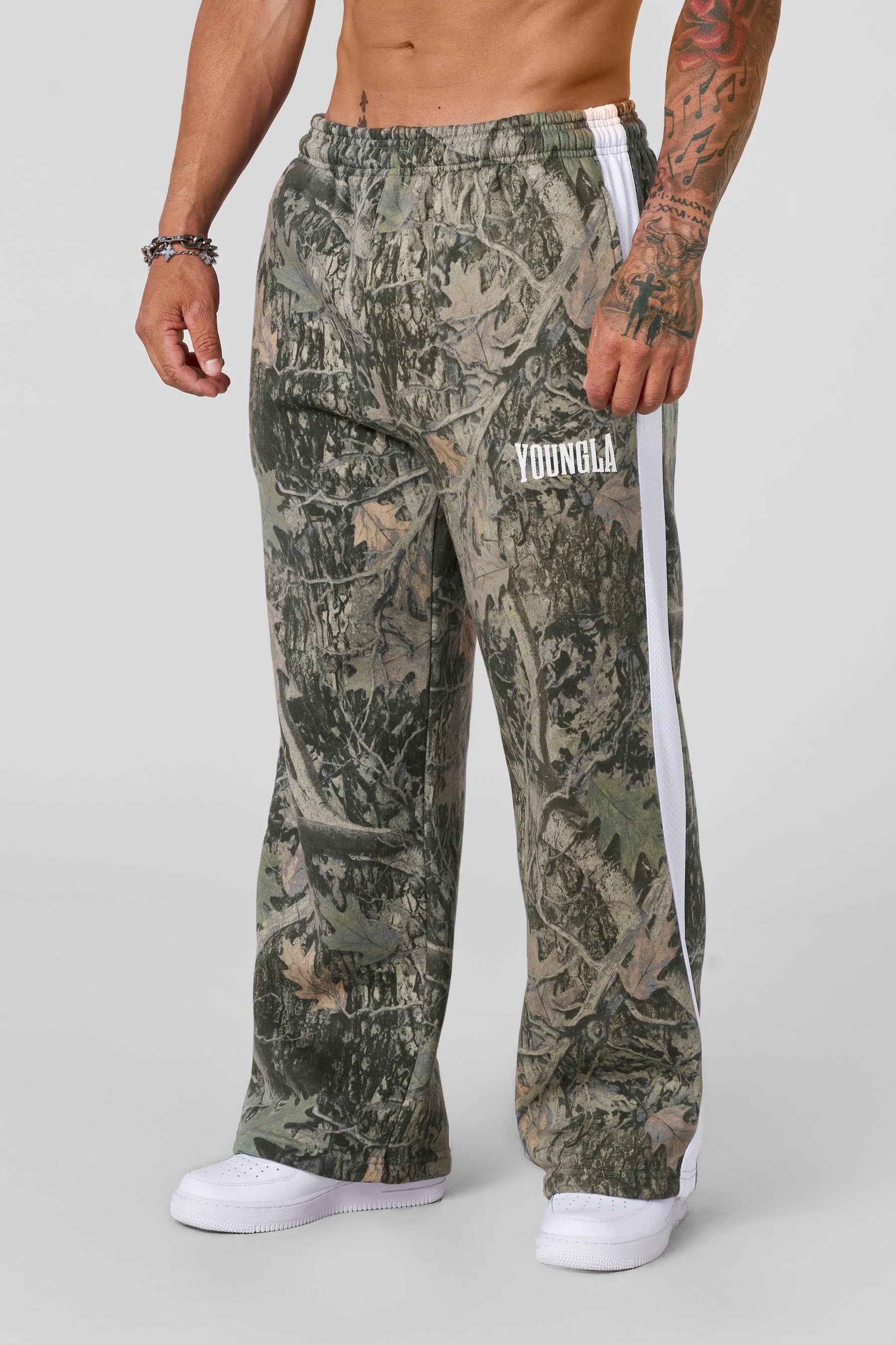 Young La 2115 - Timeless Sweats 'Green Tree Camo'