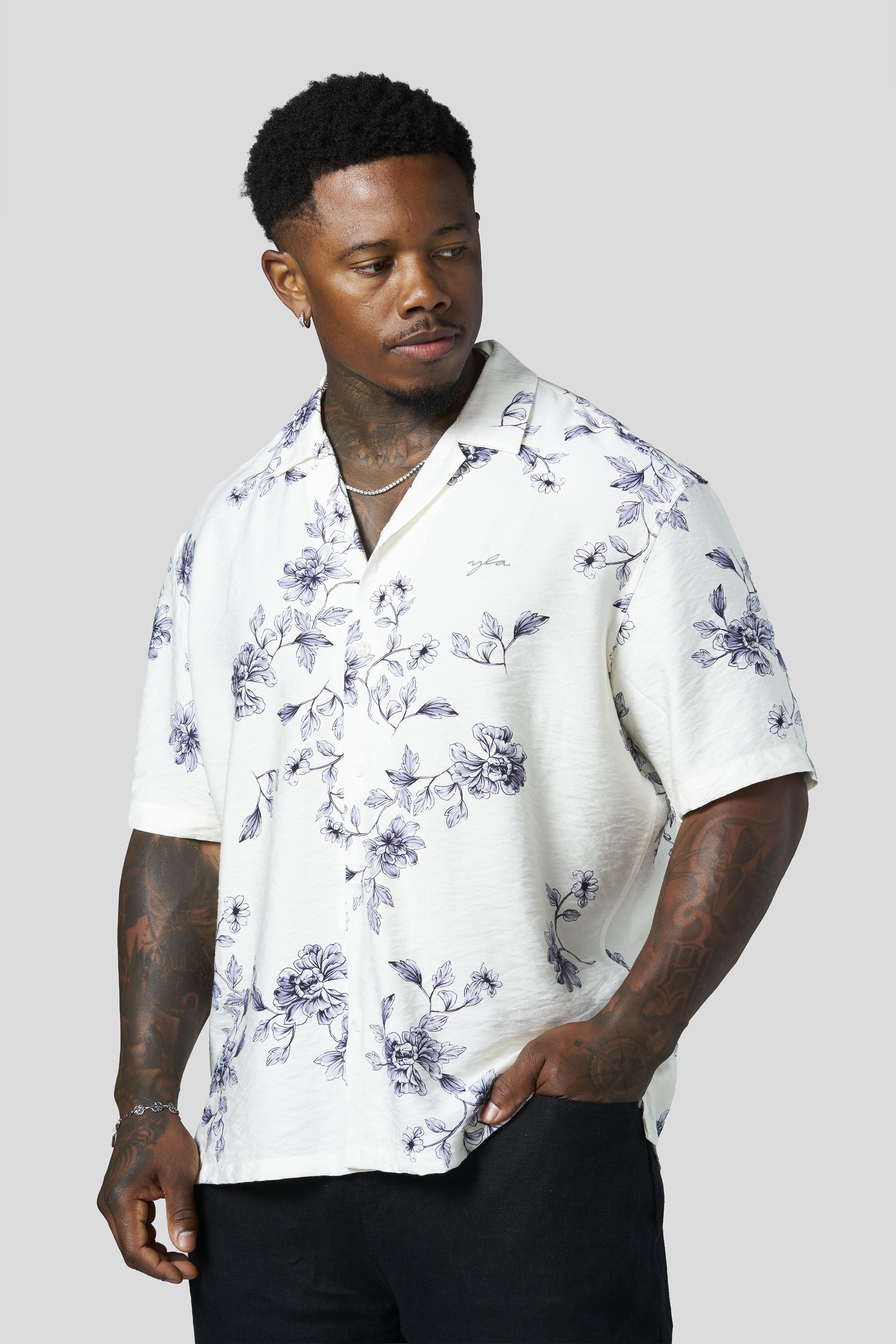 YoungLA 4063 - Amalfi Button-Ups 'Off-White Floral'
