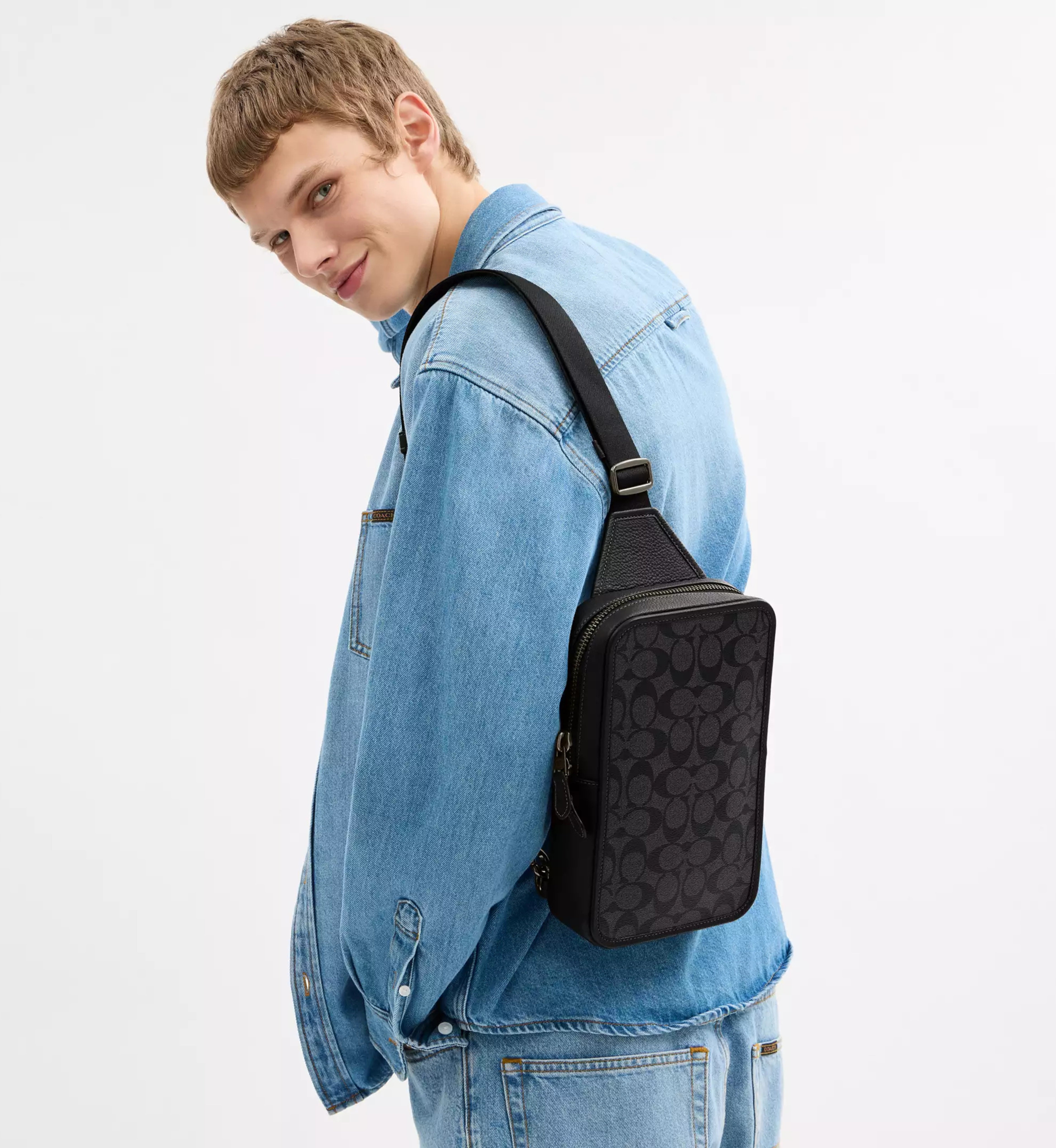 Coach Sullivan Pack In Signature Canvas 'Signature Canvas Gunmetal Charcoal Black'