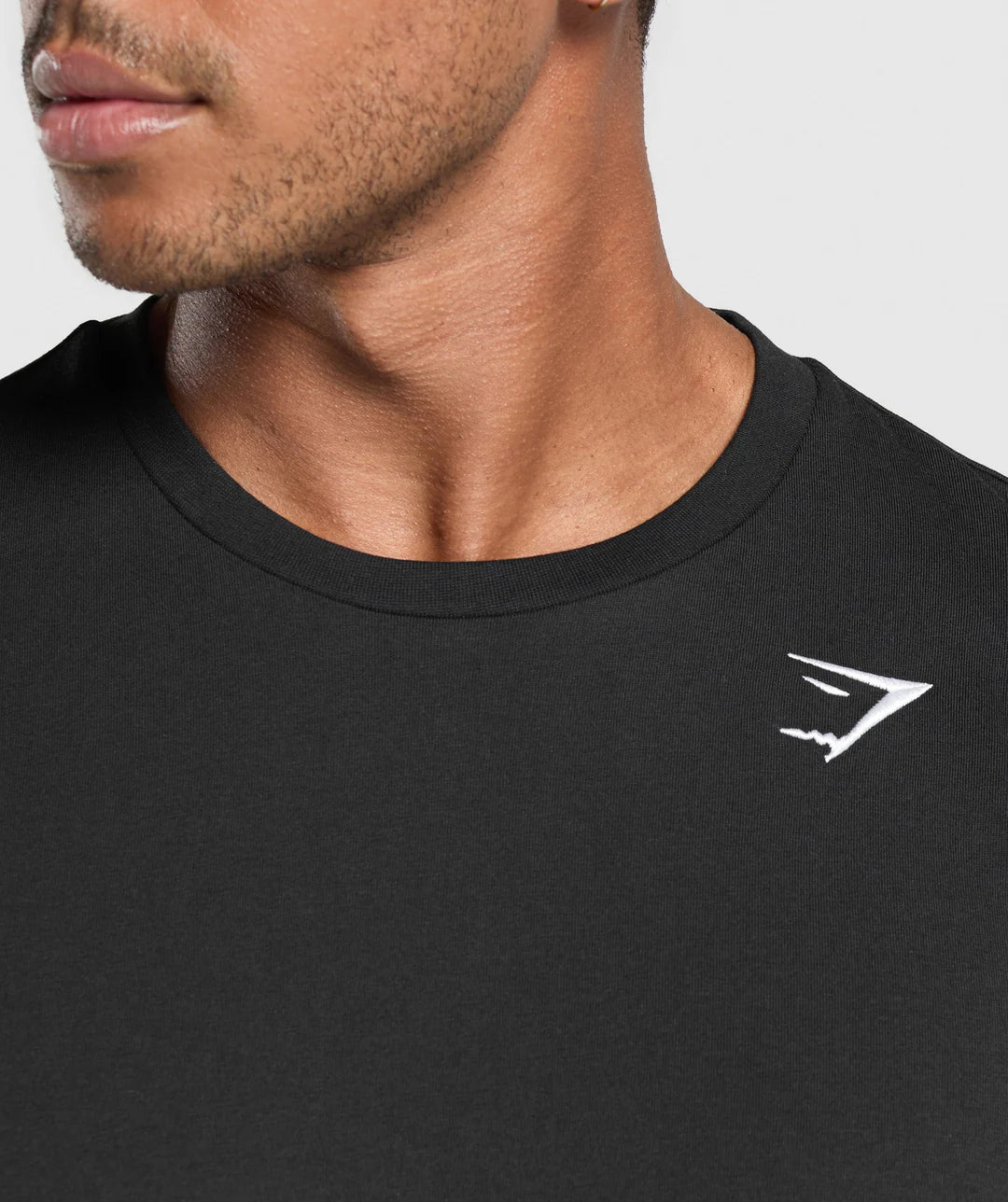 Gymshark Crest Long Sleeve T-Shirt 'Black'
