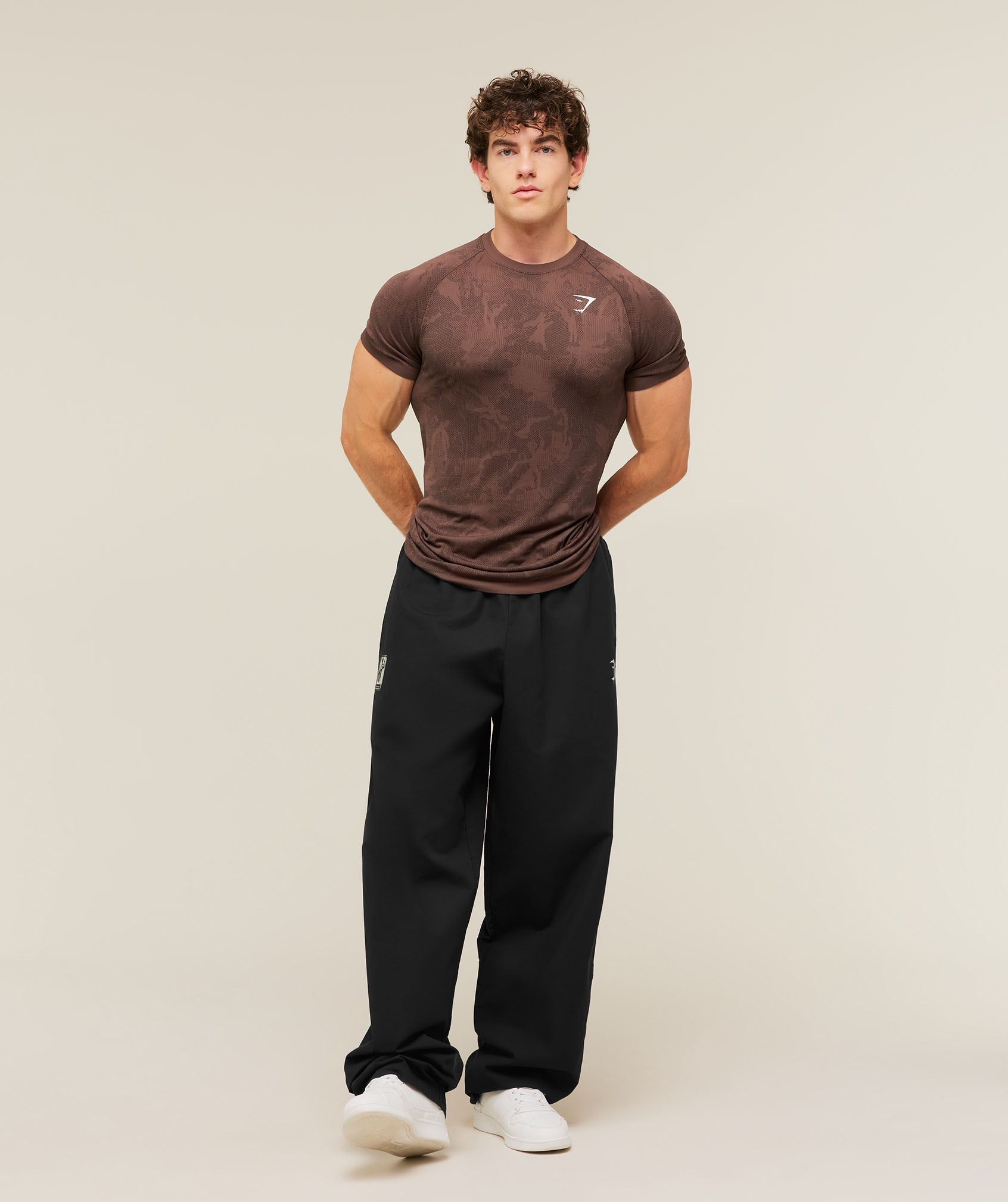 Gymshark Geo Seamless T-Shirt 'Espresso Brown Black'