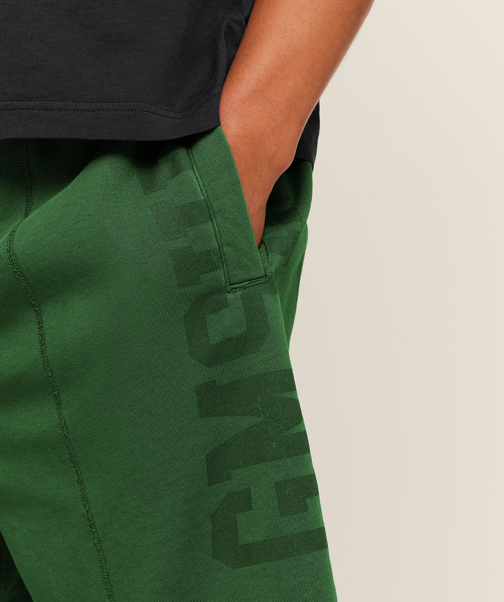 Gymshark Accent Graphic Sweat Shorts 'Athletic Green'