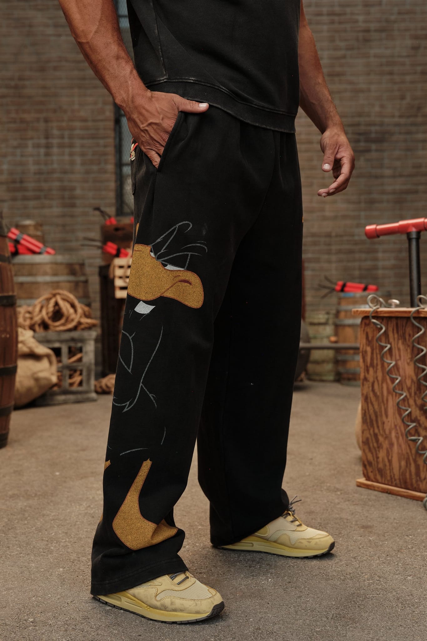 Young La 2169 - Looney Tunes Character Sweats 'Daffy S'