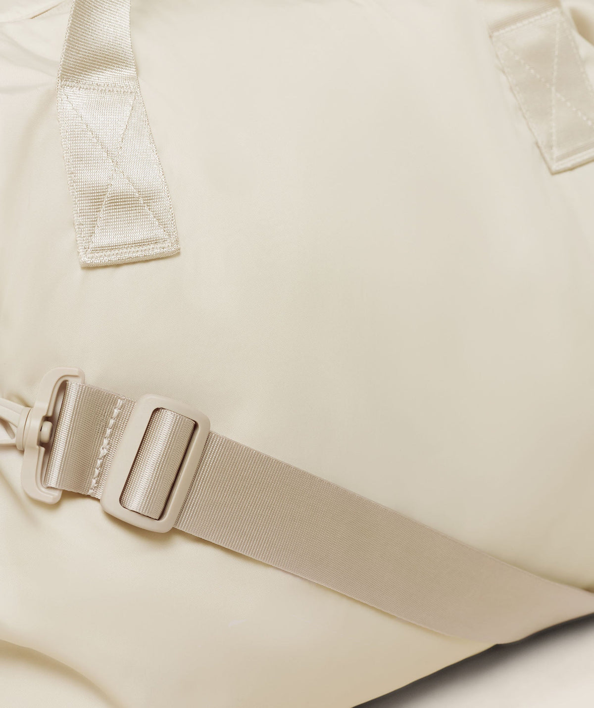 Gymshark Mode Duffle Bag 'Chalk Beige'
