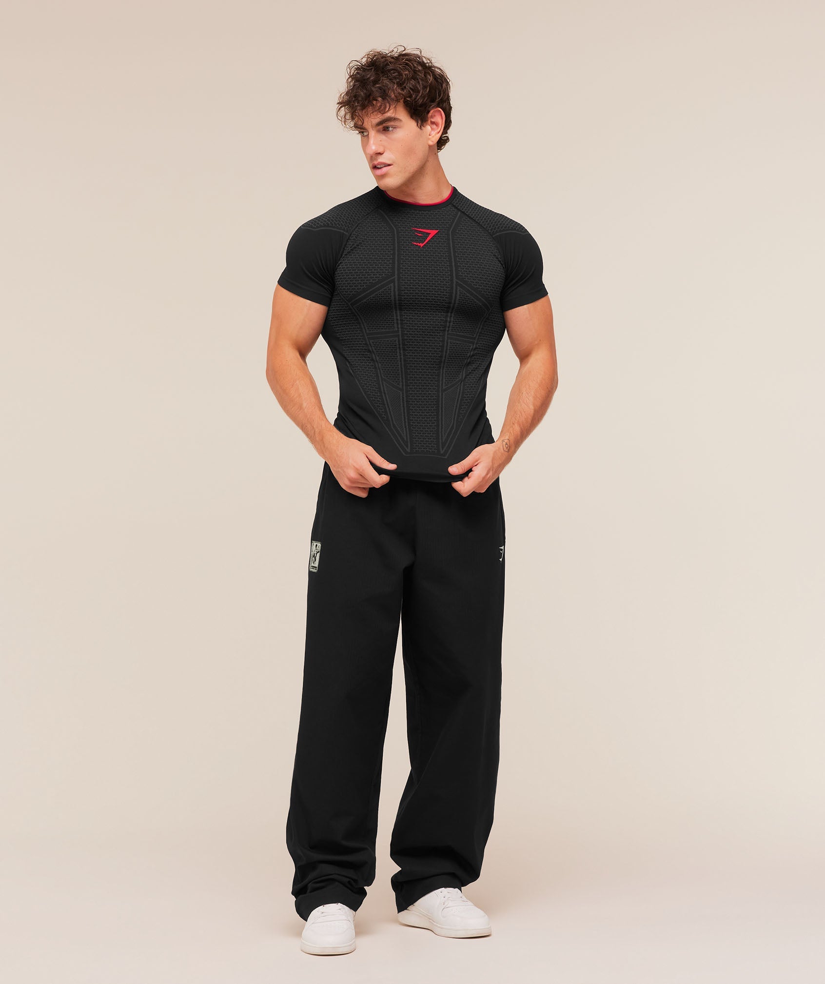 Gymshark Onyx V1 T-Shirt 'Black Onyx Grey Carmine Red'