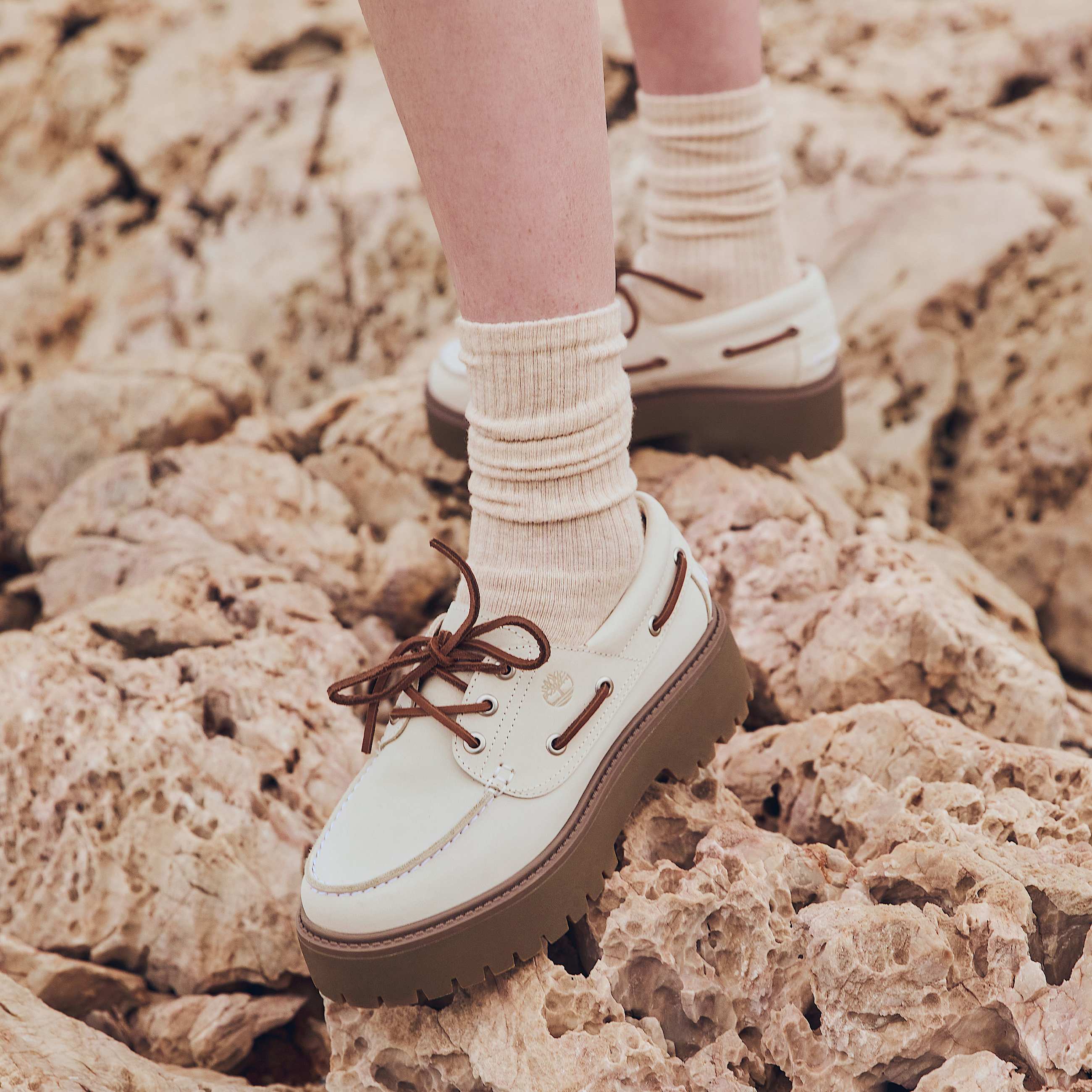 Timberland Women's Stone Street Platform Buckle Shoe 'Off-White Nubuck'