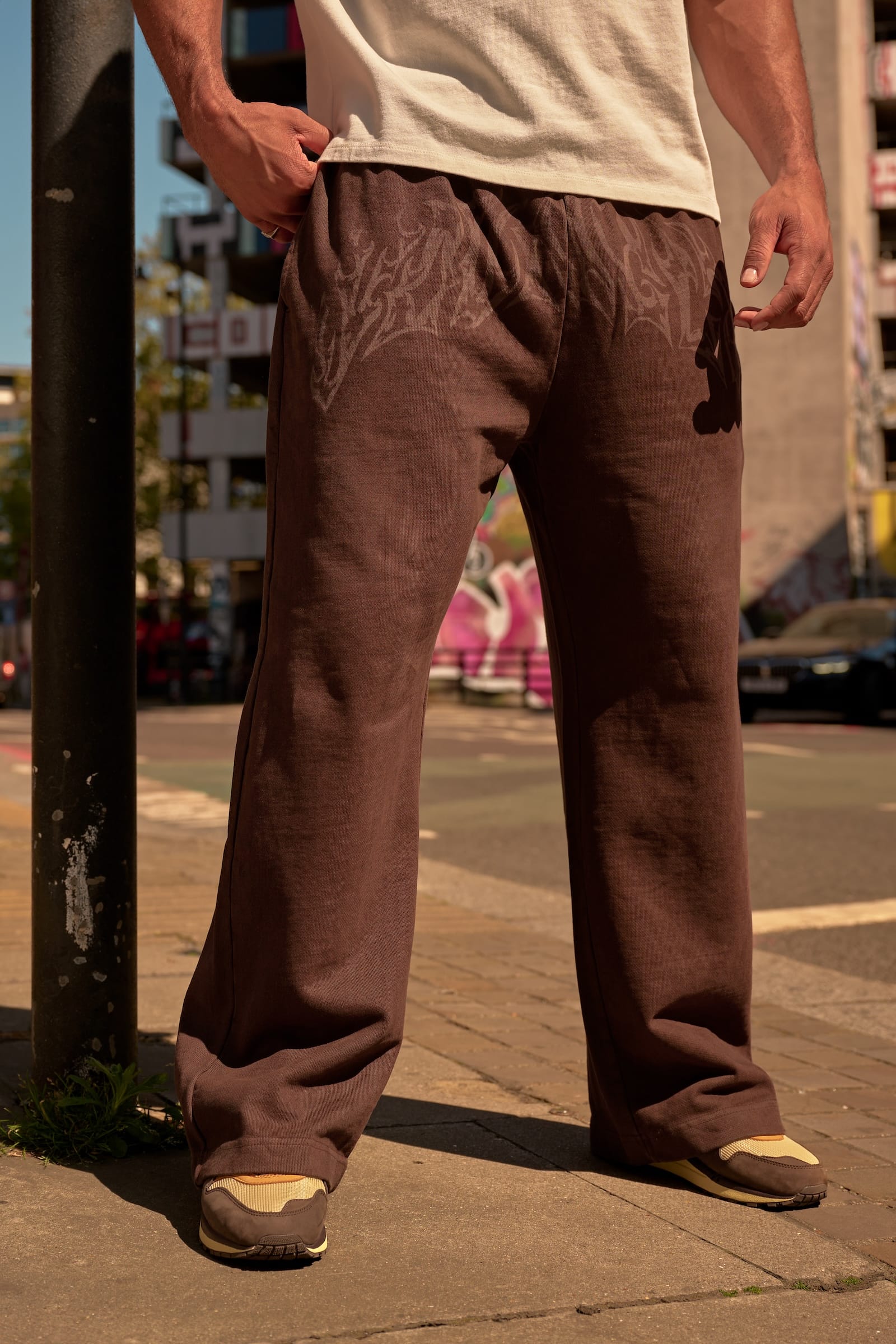 Young La 2145 - Ember Sweats 'Brown Wash'