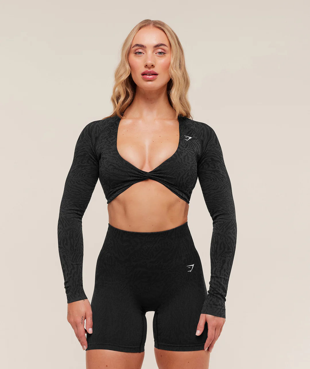 Gymshark Adapt Animal Long Sleeve Crop Top - Black/Asphalt Grey