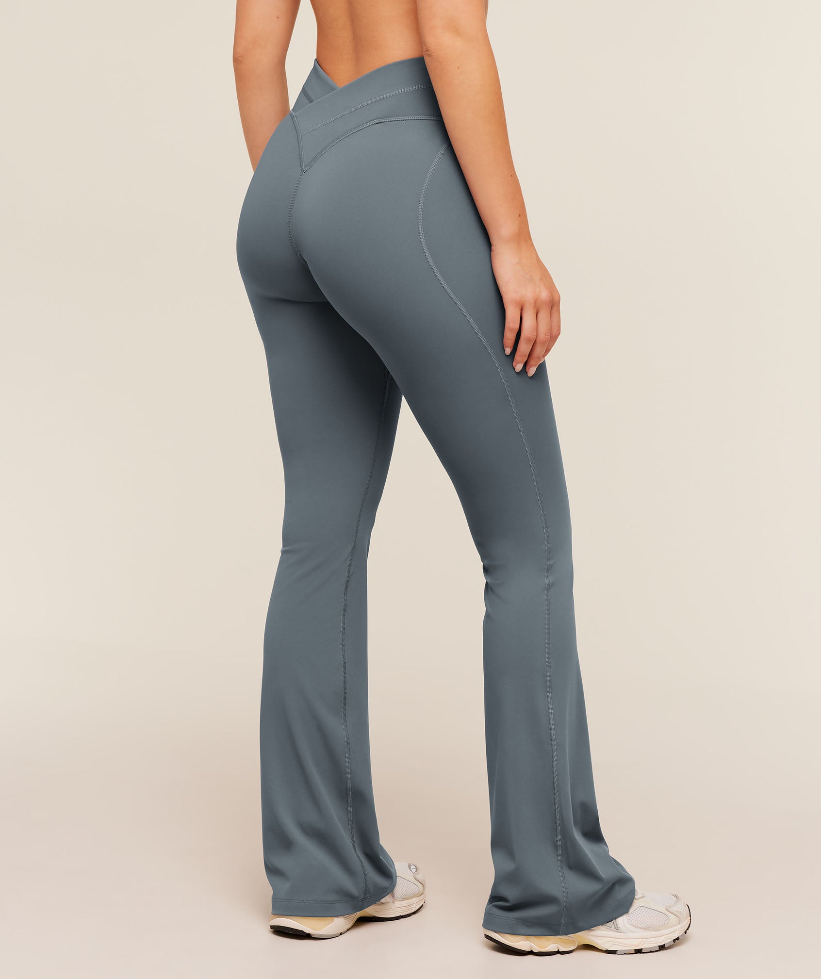 Gymshark Crossover Back Flared Leggings 'Iron Blue'