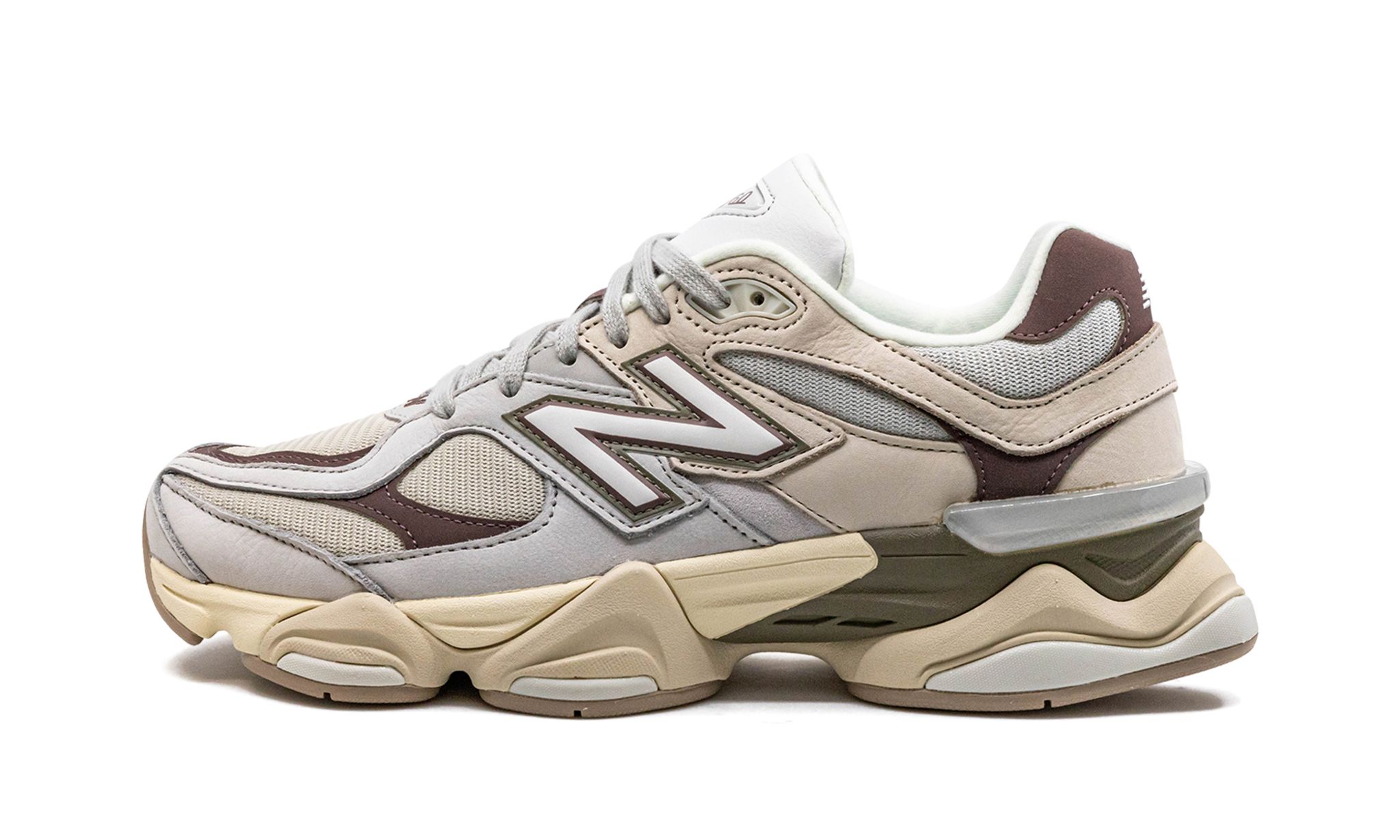 9060 'Grey Matter Timberwolf'