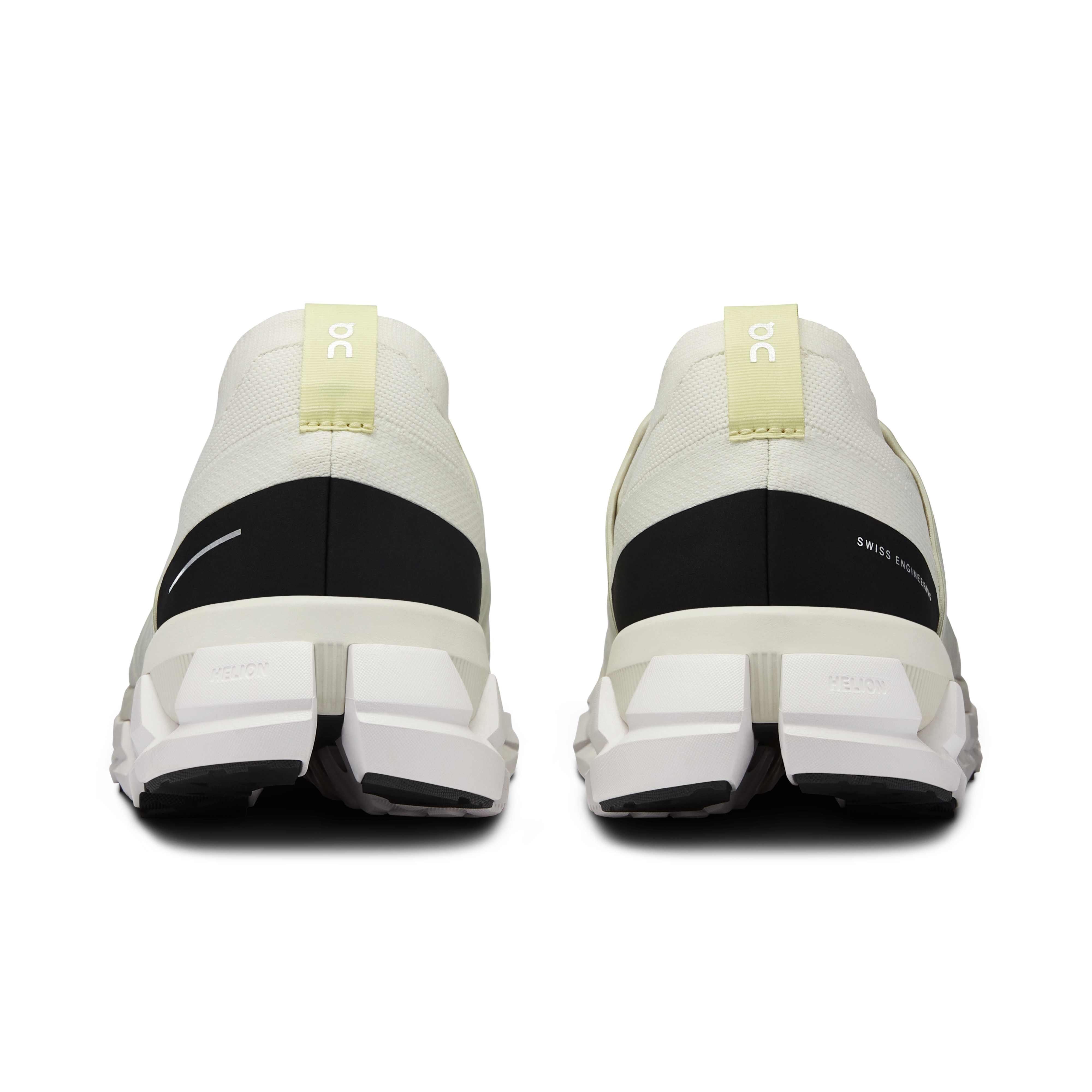 Cloudswift 3 Ivory | Black M