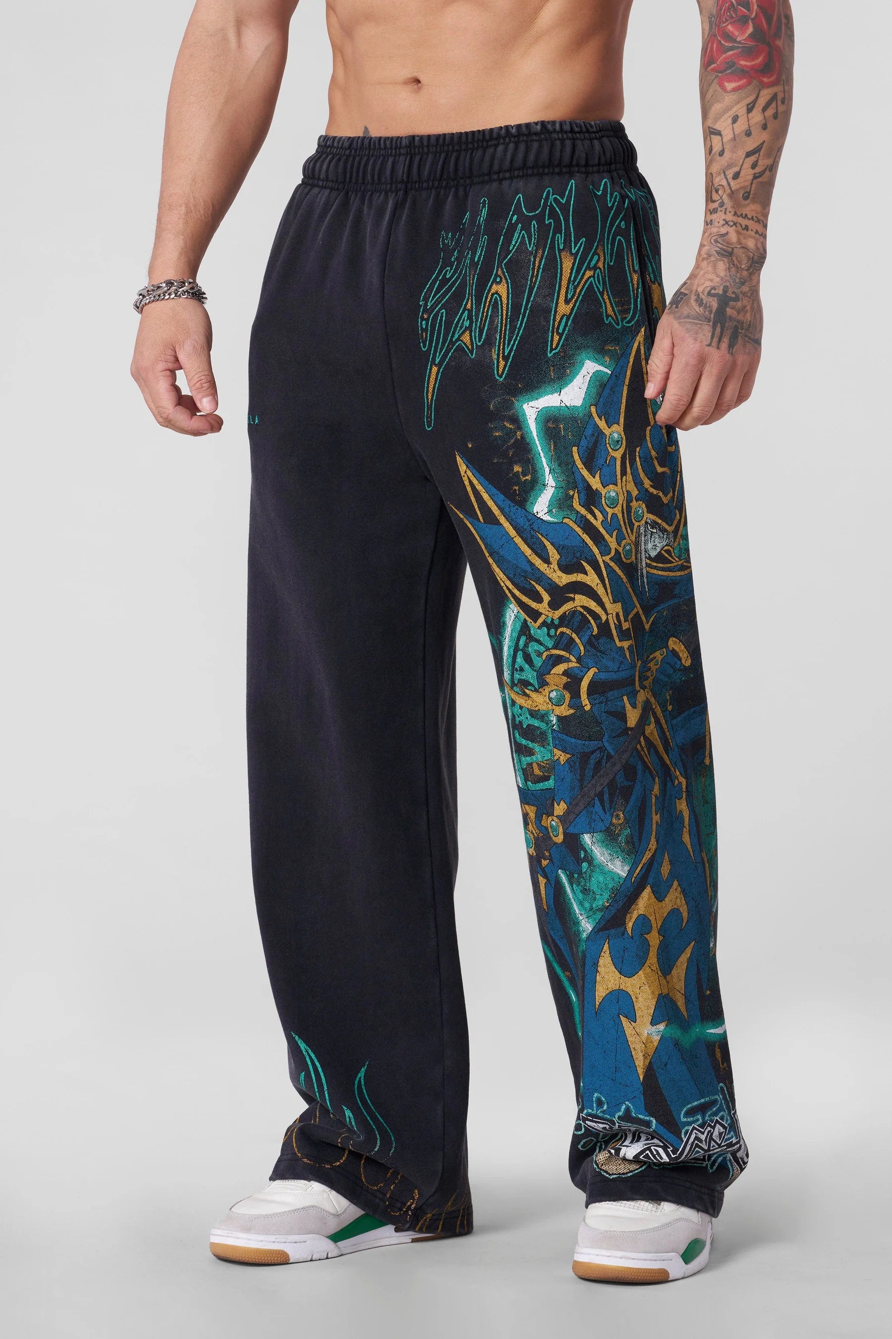 Young La 2004 - Yu-Gi-Oh!® Sweats 'Flaming Paladin'