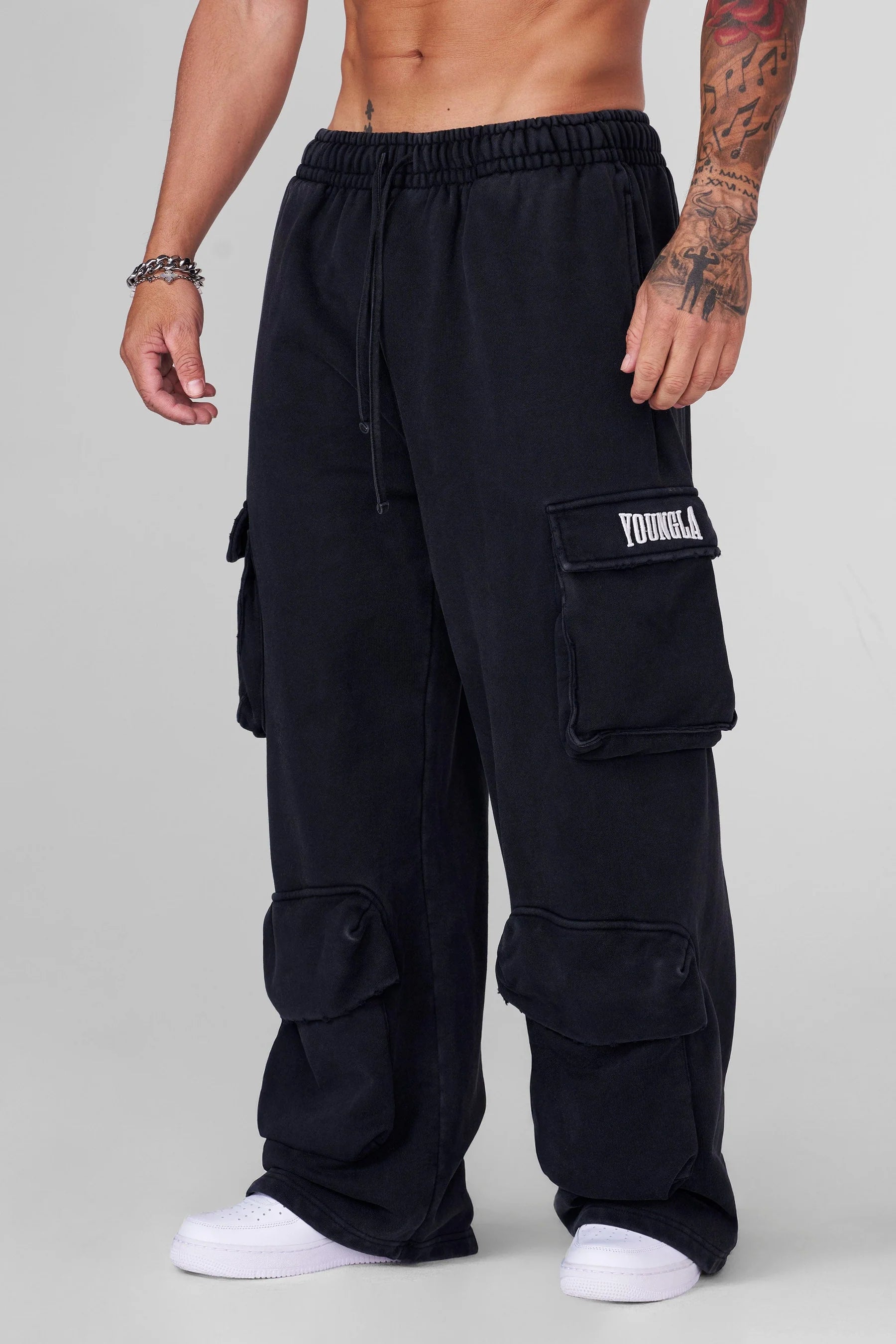 Young La 2033 - Heritage Cargo Sweats 'Black'