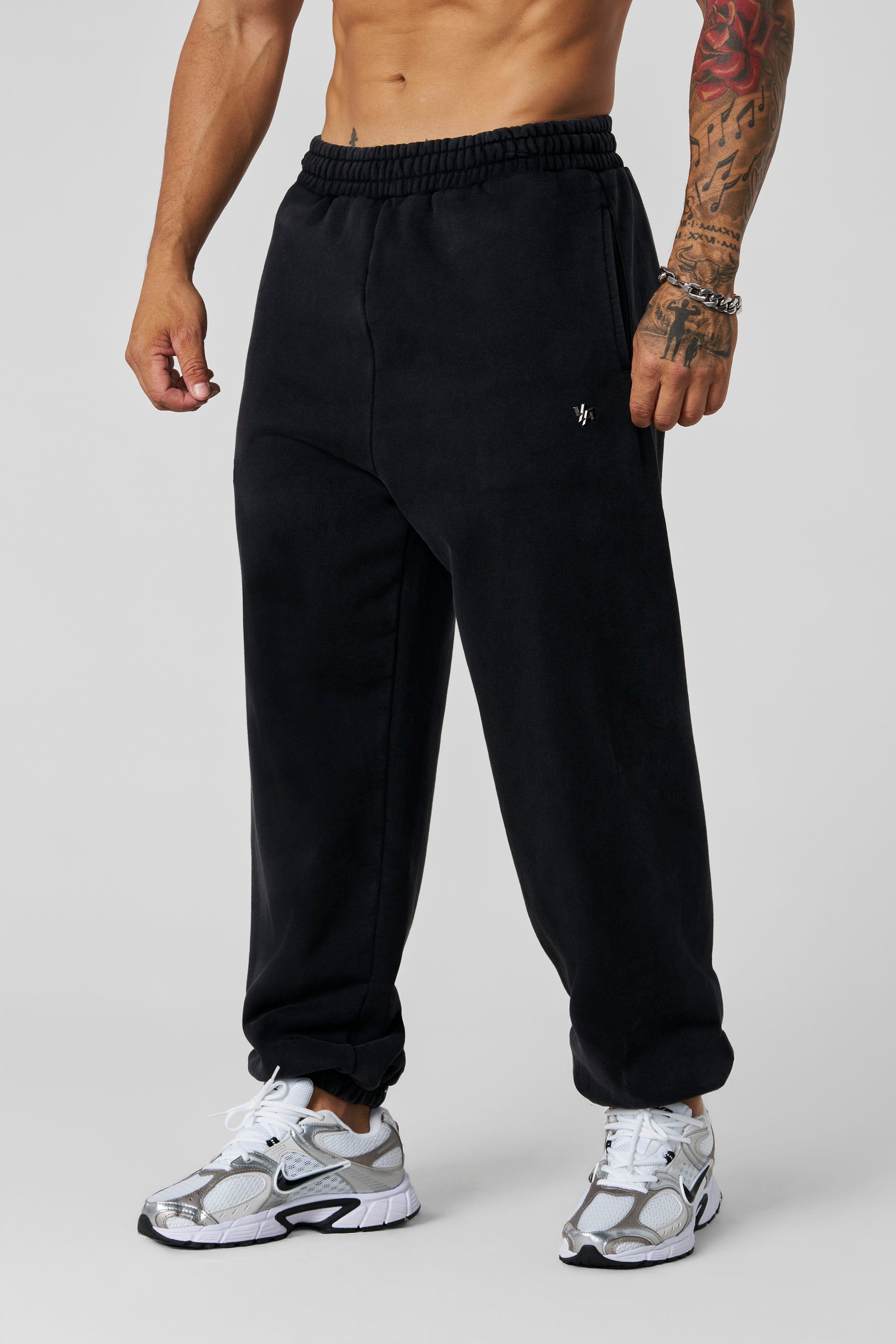 YoungLA 2069 - Elevated Essentials - Baggy Joggers 'Black Wash'