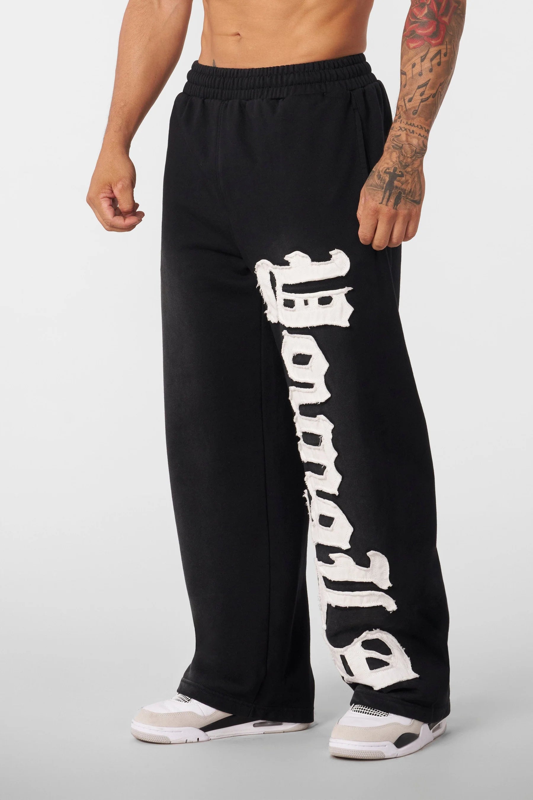 Young La 2127 - Big Patch Sweats 'Black Wash'