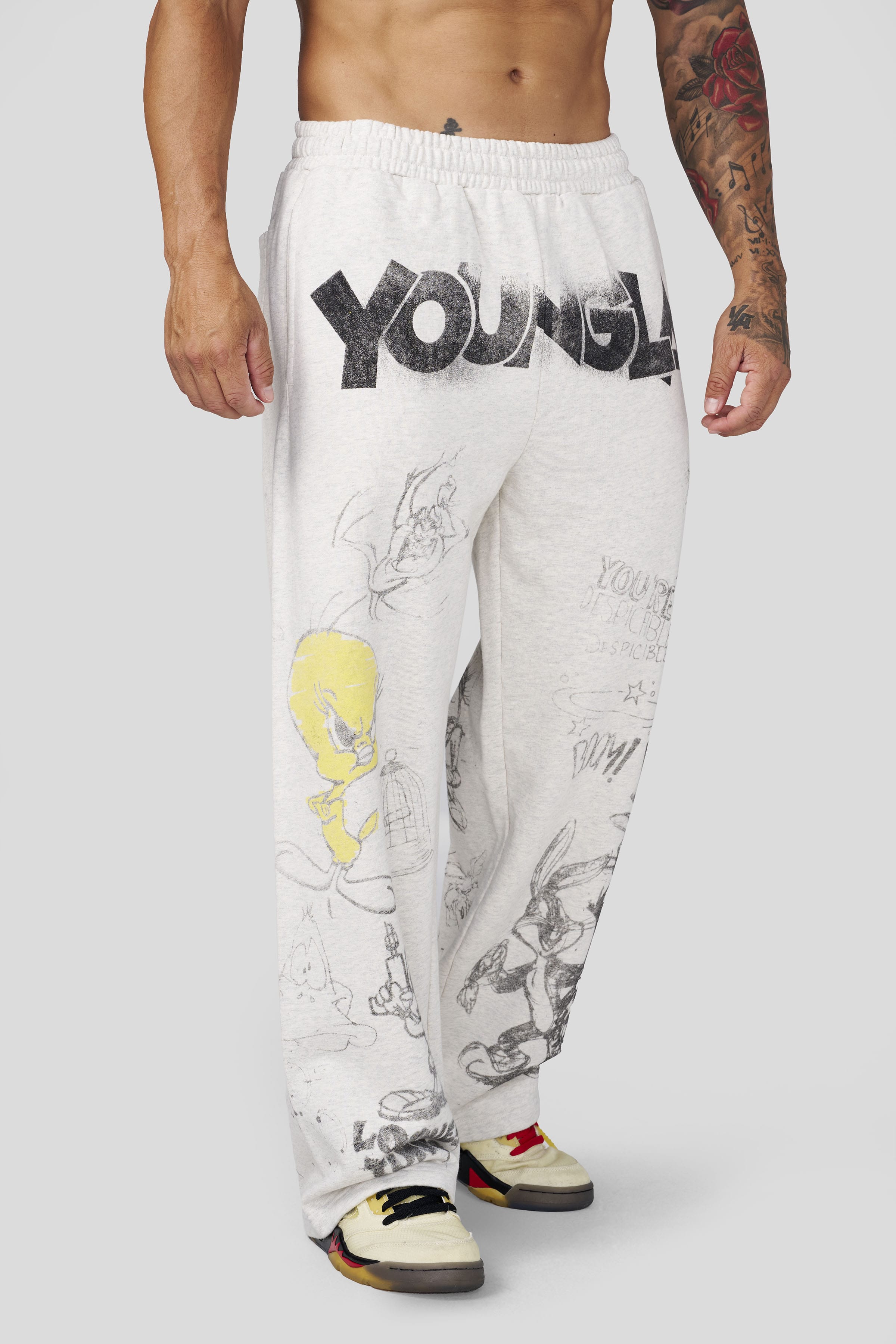 Young La 2183 - Looney Tunes Squad Sweats 'Allover Sketch'