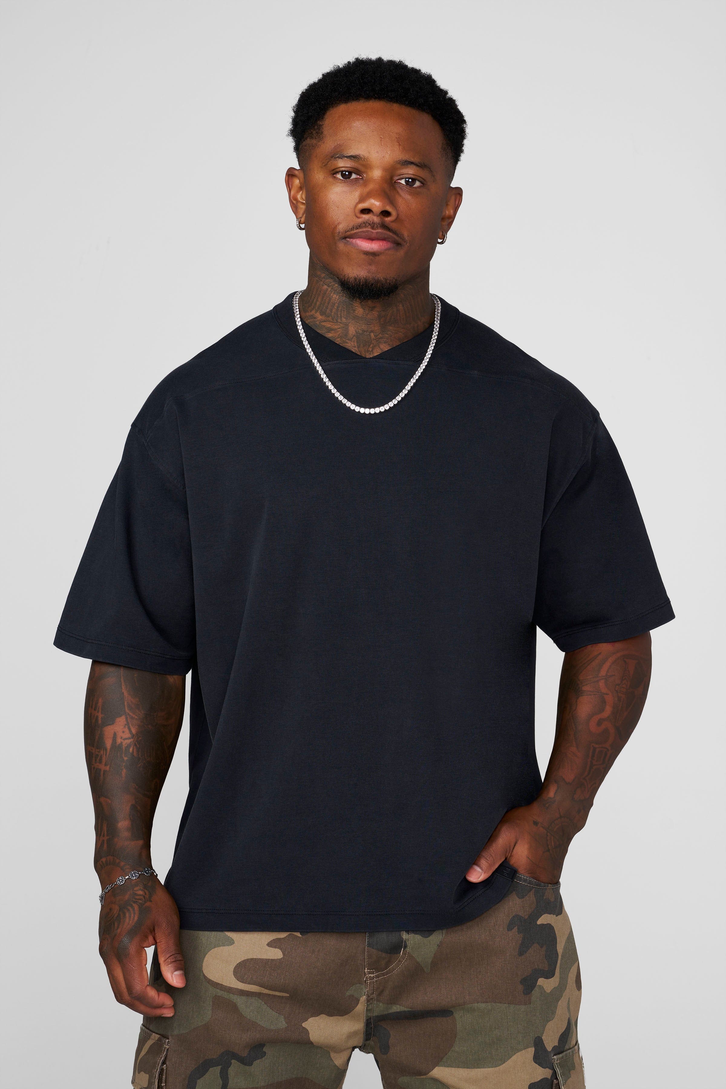 YoungLA 4196 - V-Neck Soft Tees 'Black Wash'
