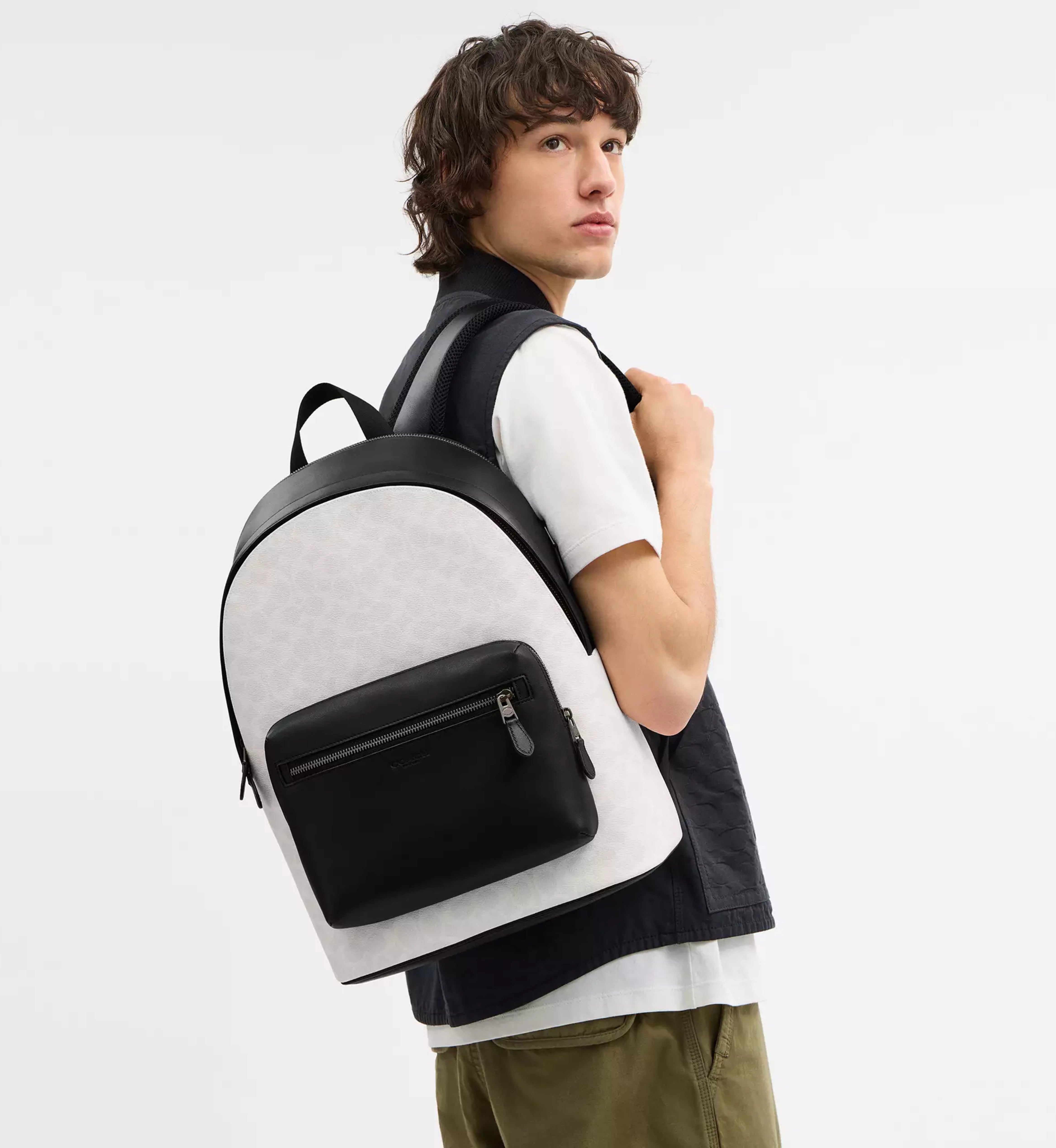 Coach West Backpack In Signature Canvas 'Signature Canvas Gunmetal Chalk Black'
