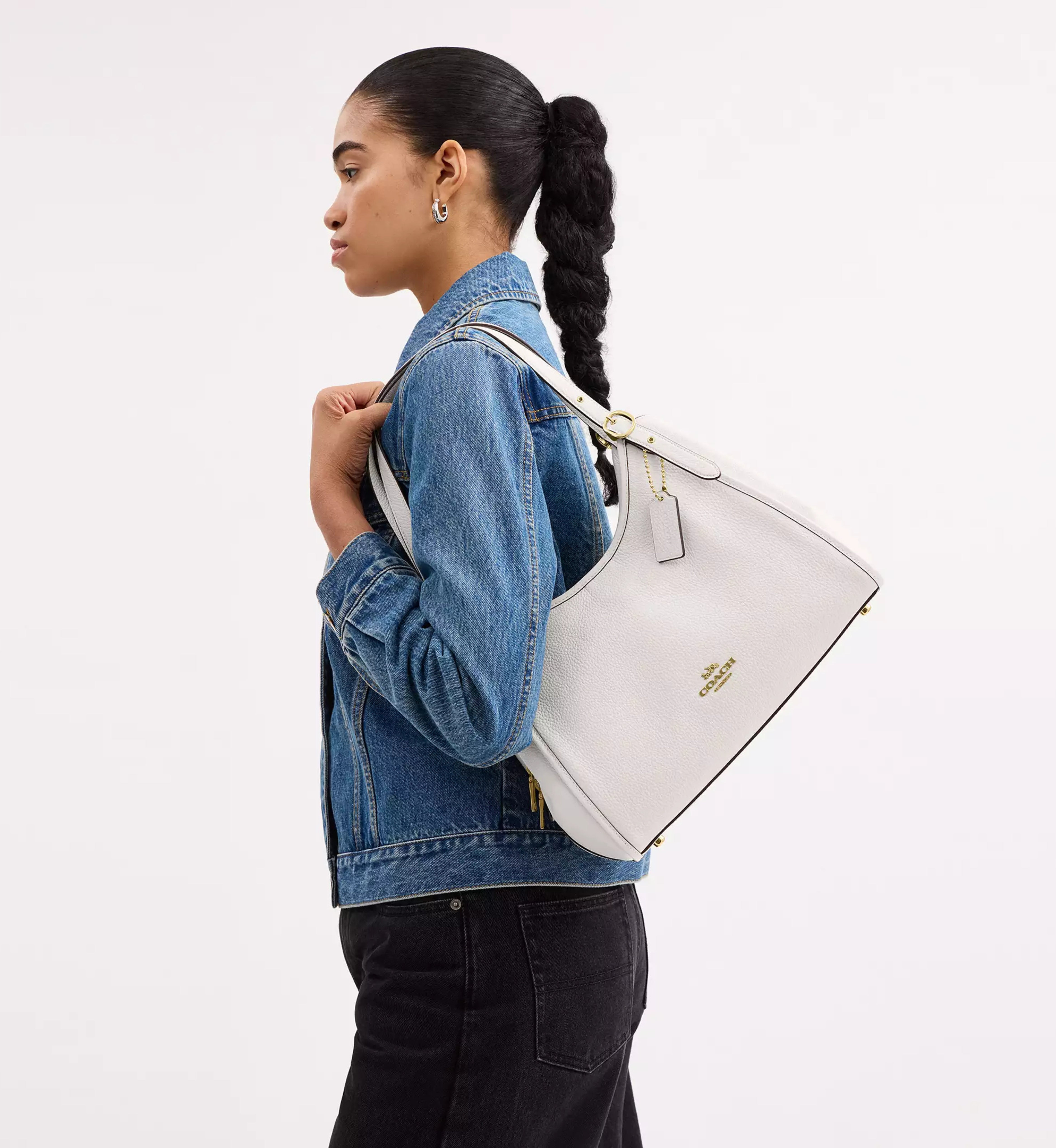 Coach Erin Shoulder Bag 'Pebbled Leather Gold Chalk'