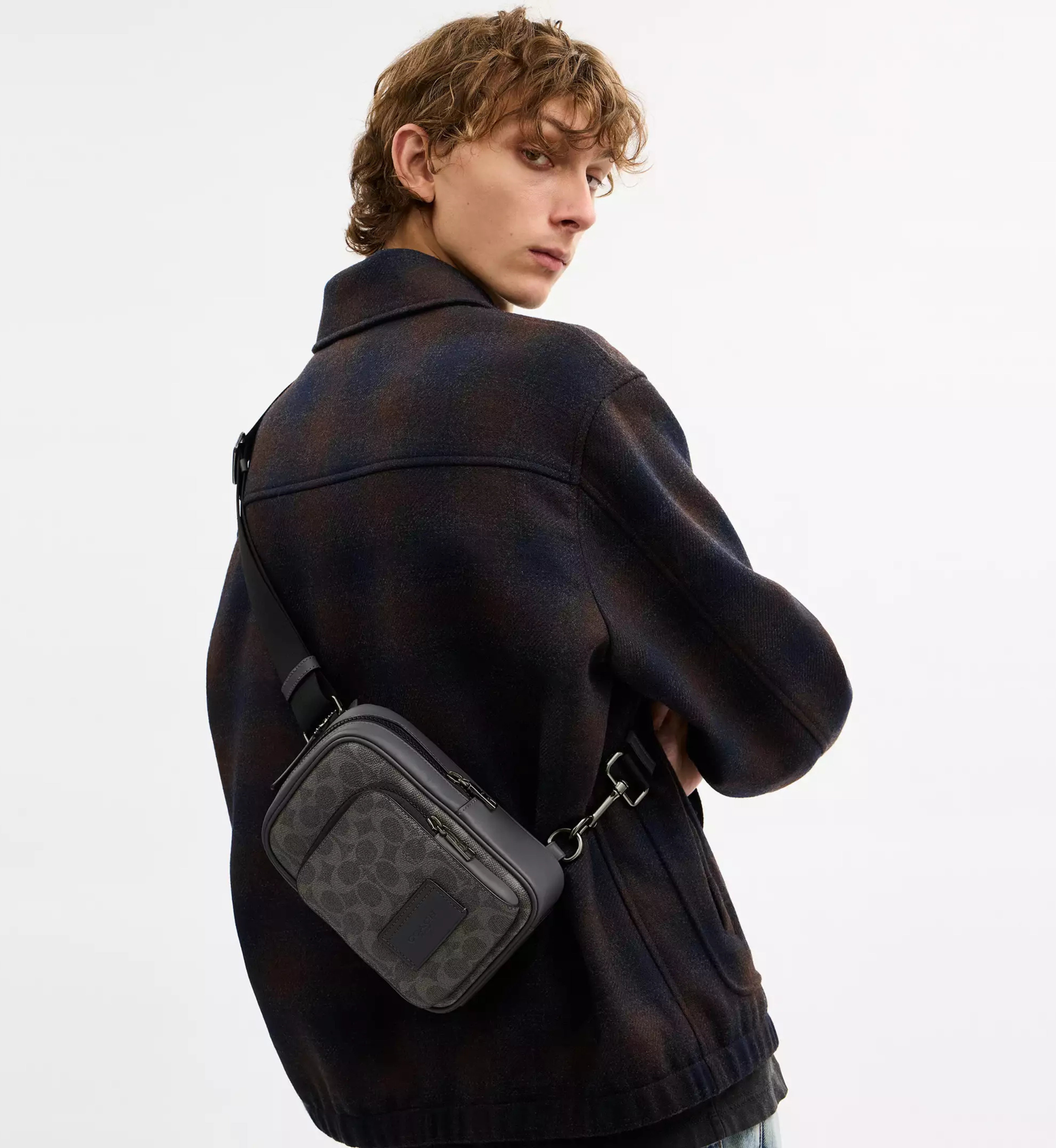 Coach Racer Sling Pack In Signature Canvas 'Signature Canvas Gunmetal Grey Charcoal'