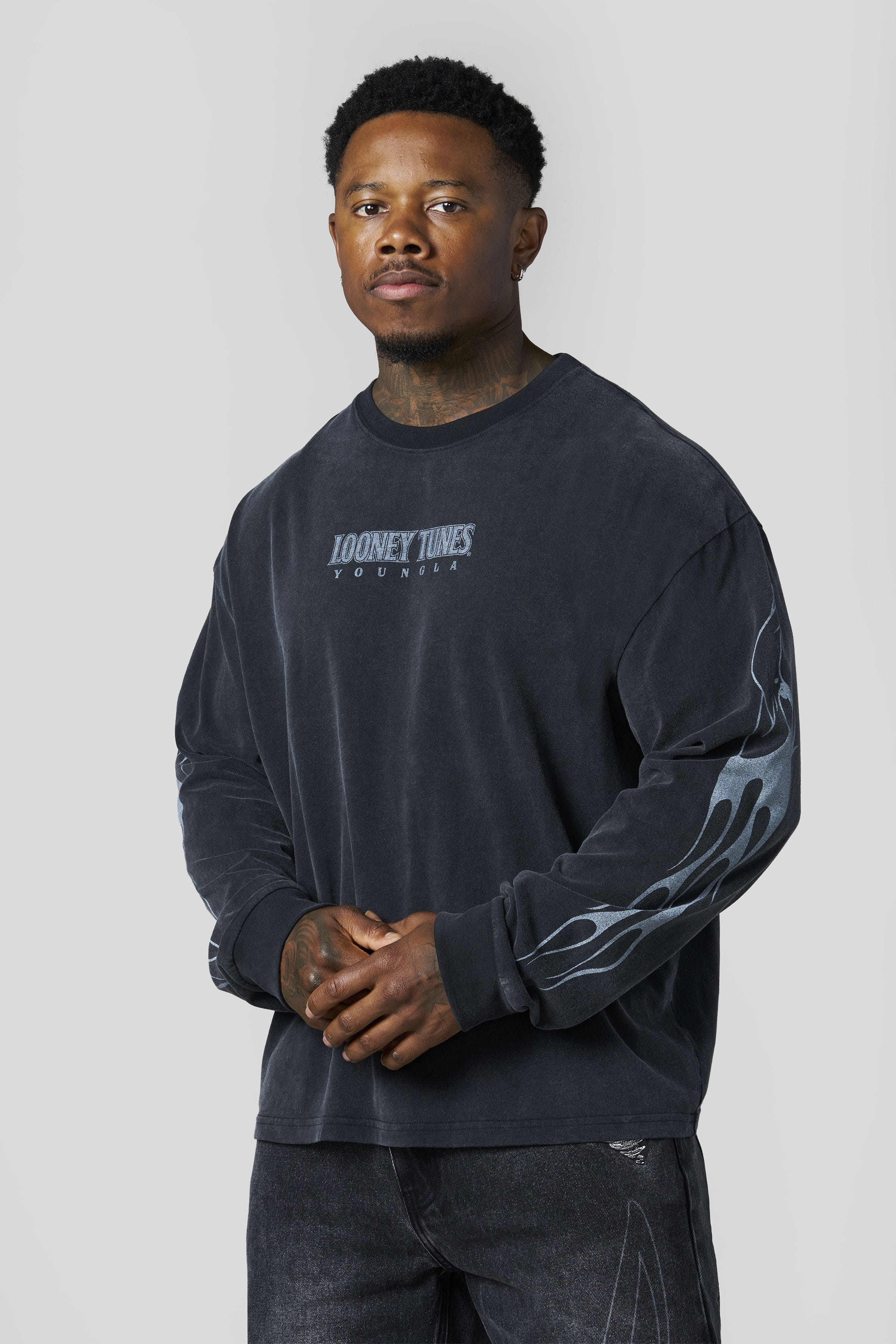 8114 - Looney Tunes Longsleeves 'Black Wash'