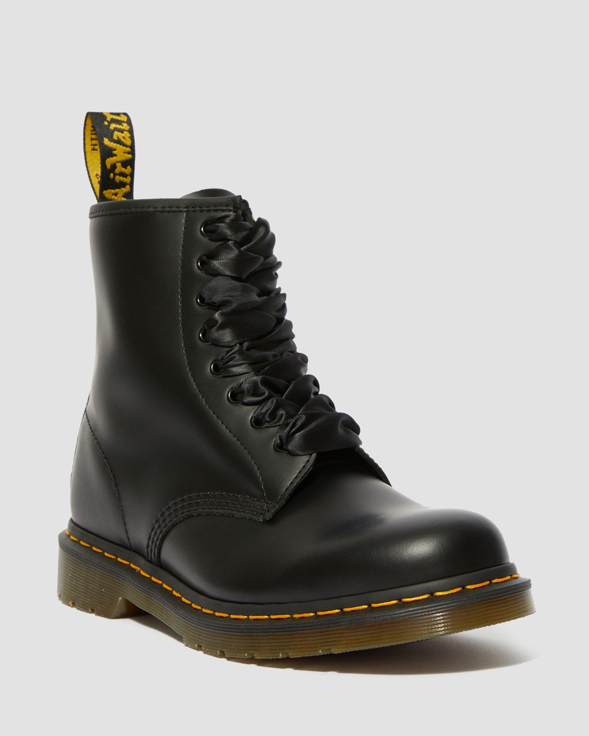 Dr. Martens 1460 Smooth Leather Lace Up Boots 'Black Smooth Leather'