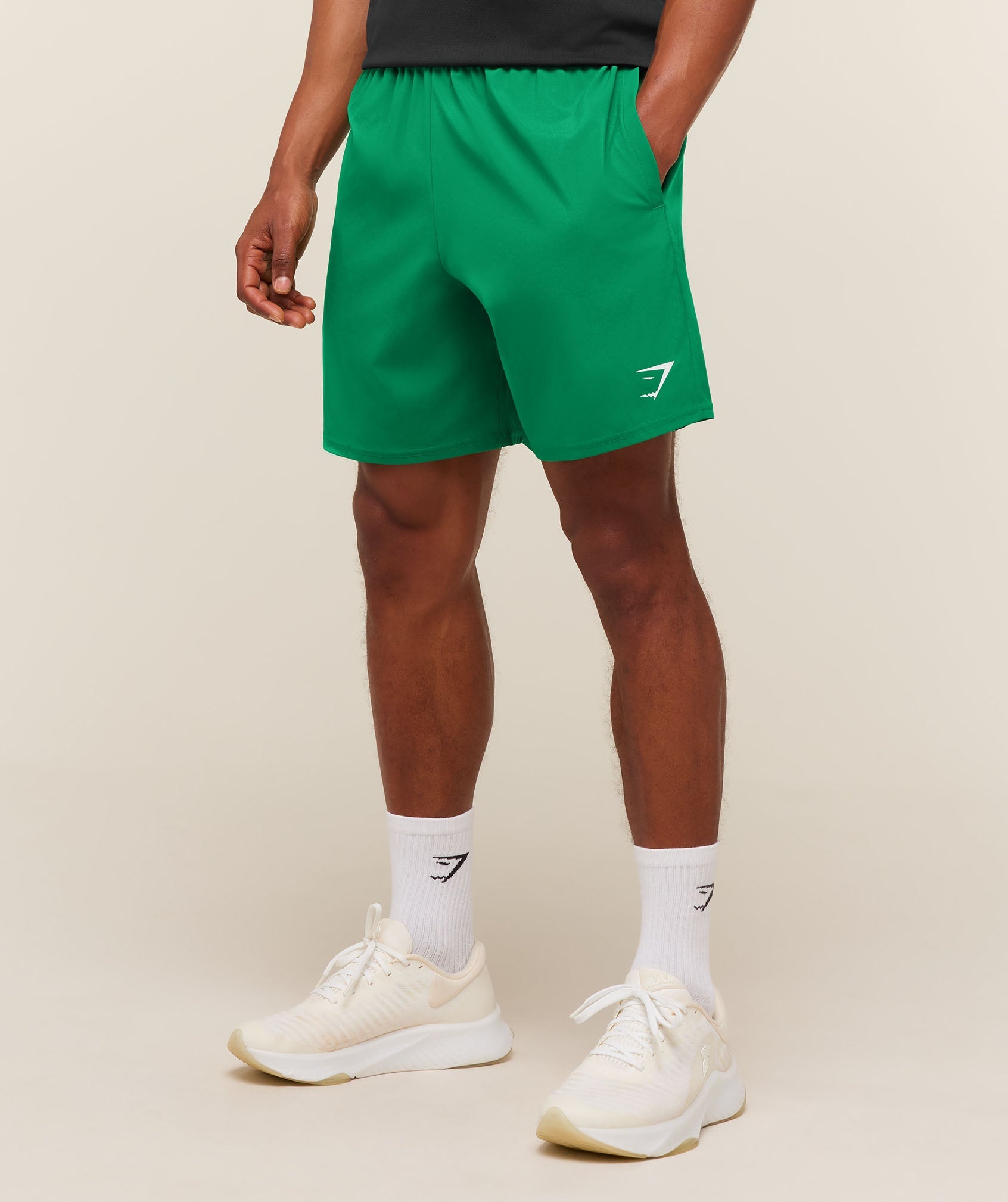 Gymshark Arrival 7" Shorts 'Track Green'