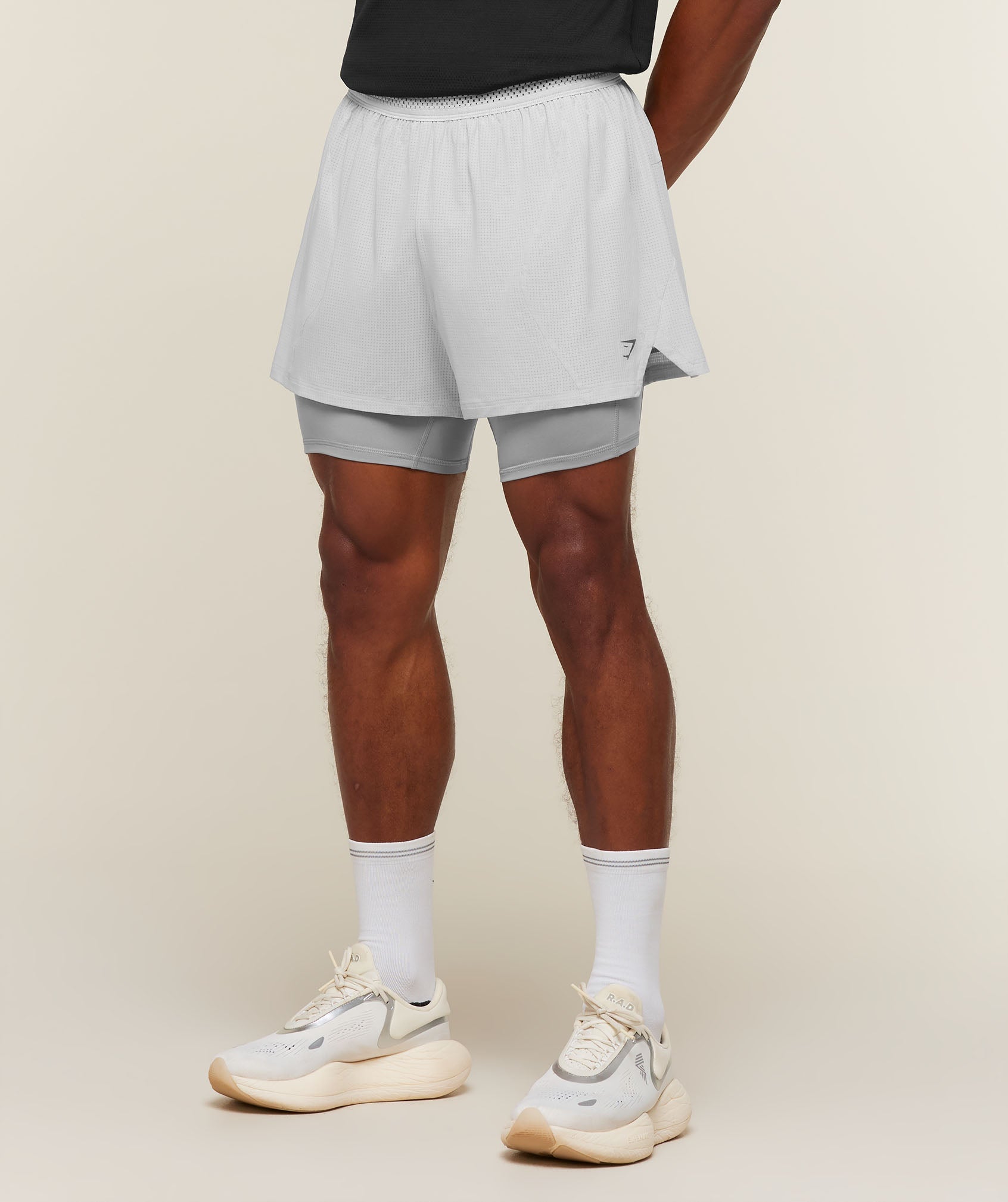 Gymshark Running 4" 2in1 Shorts 'Light Grey Smokey Grey'