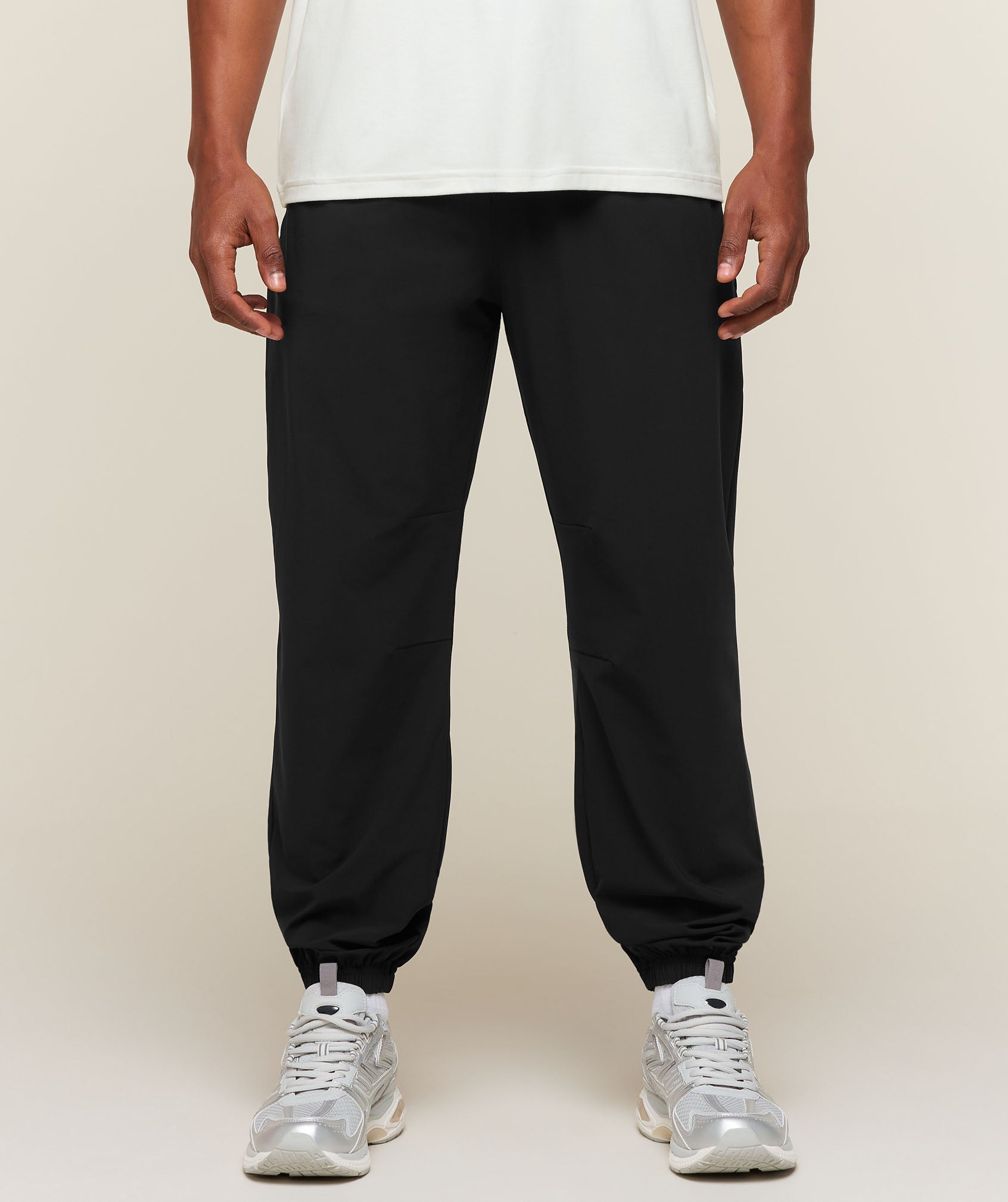 Gymshark Campus Crest Cuffed Pants 'Black'
