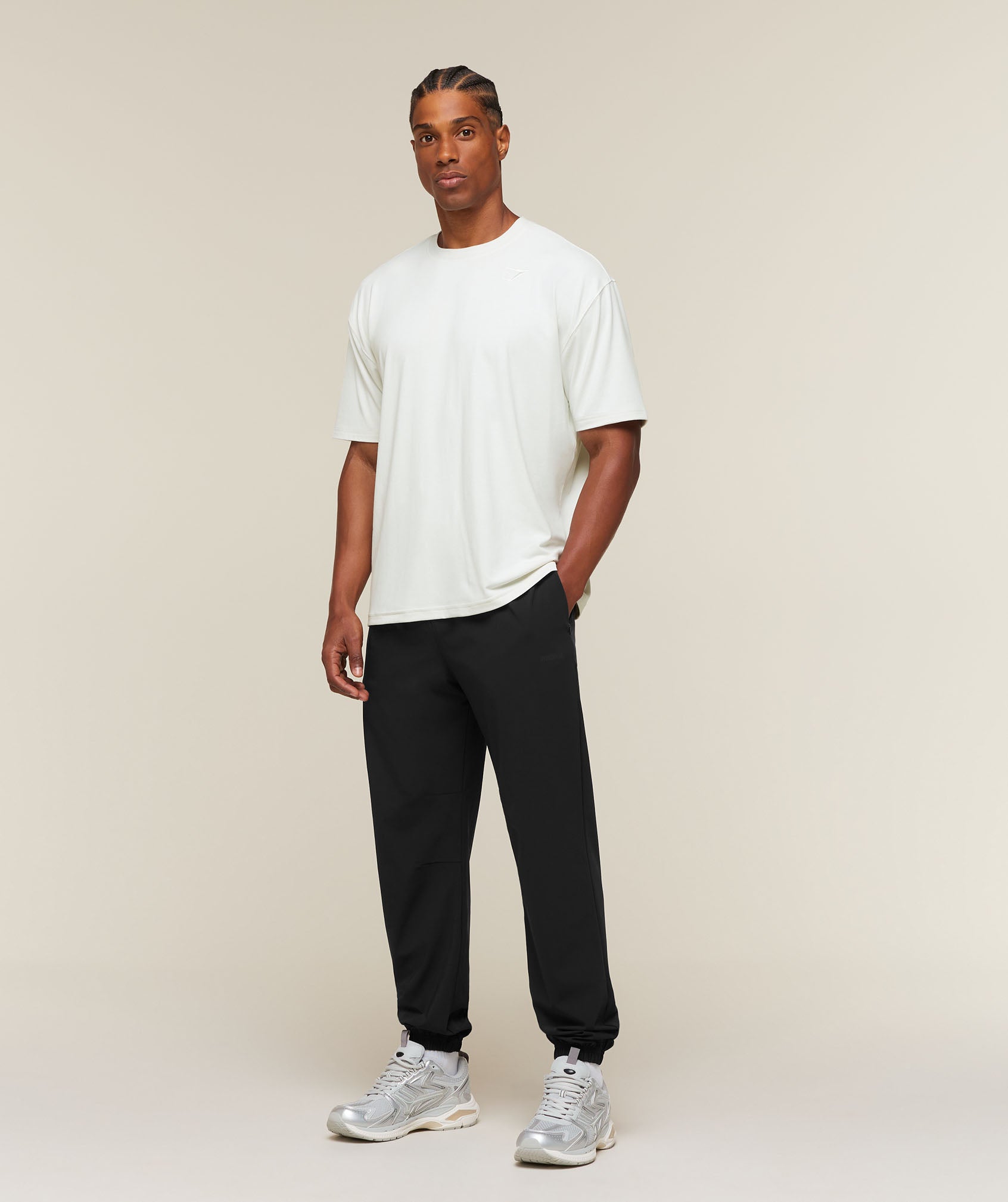 Gymshark Campus Crest Cuffed Pants 'Black'