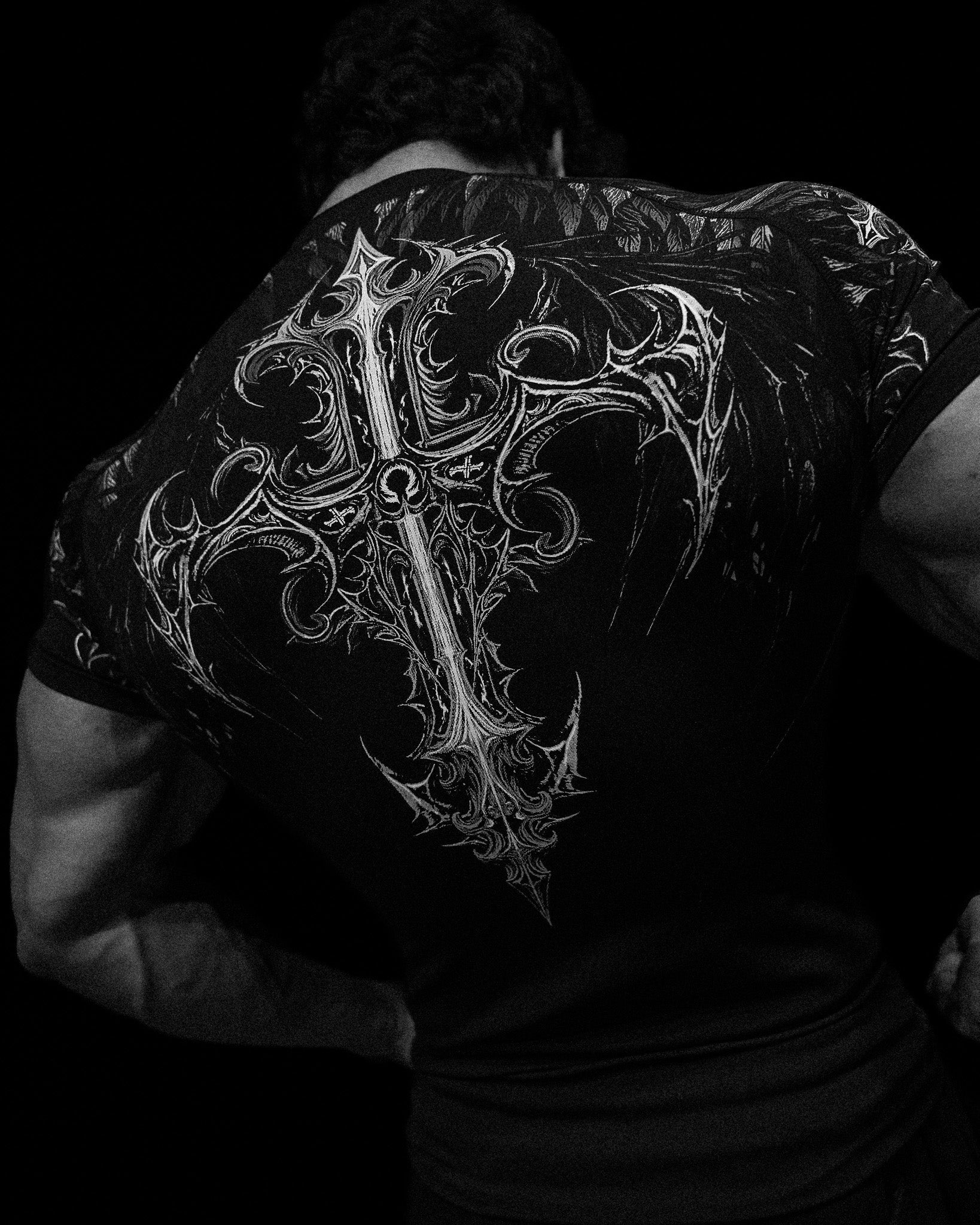 Breathe Divinity Void Tech™ Fallen Knight Short Sleeve Compression [VOID BLACK]