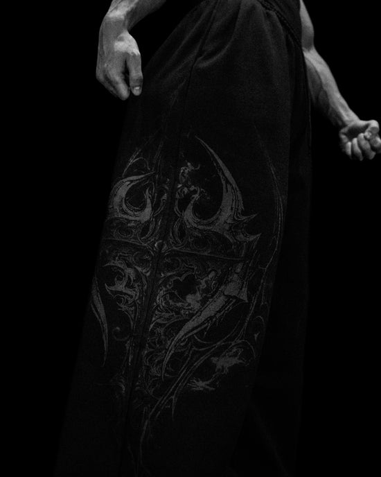 Breathe Divinity Executioner Banana Shape Uncuffed sweatpants [DARKNESS]