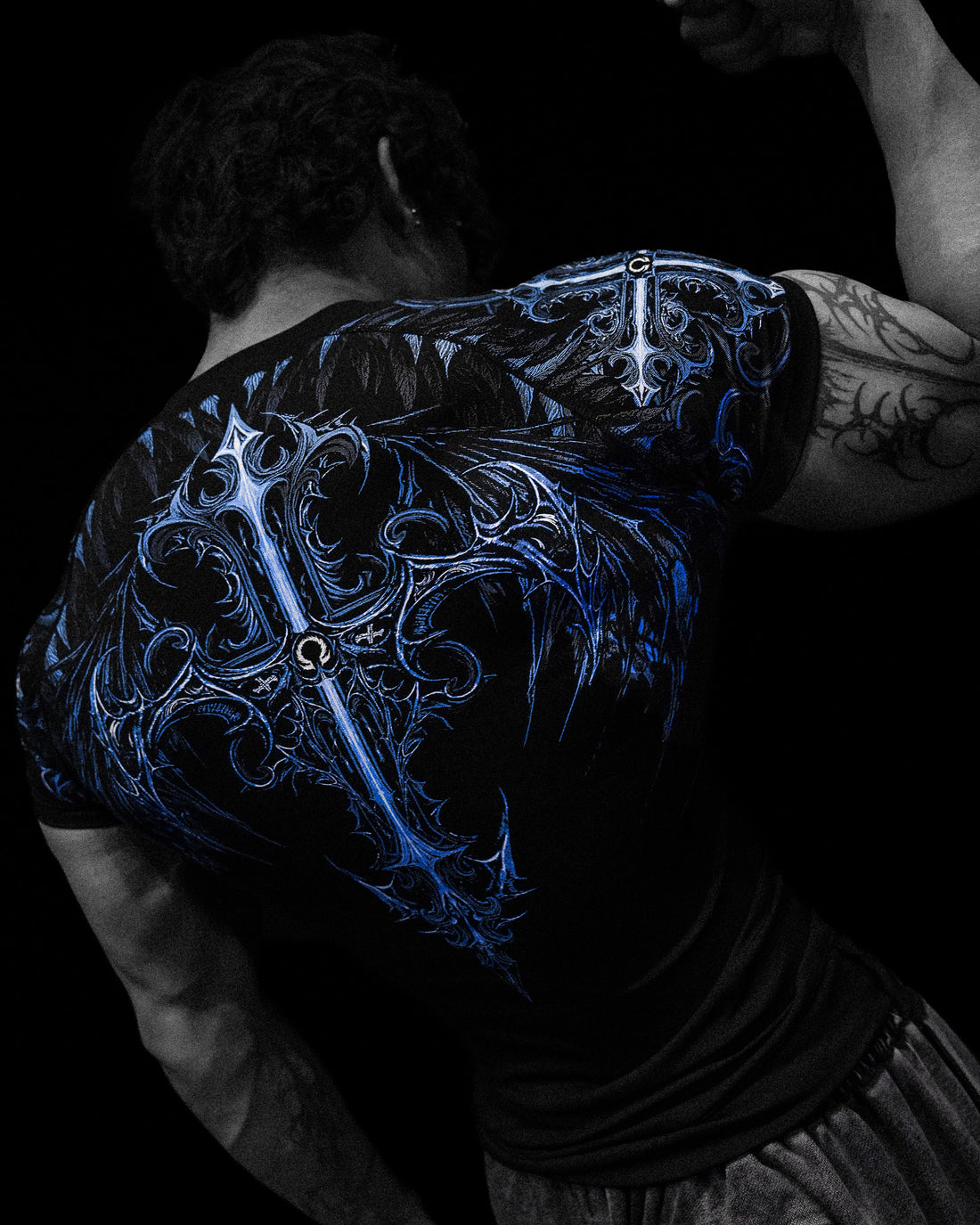 Breathe Divinity Void Tech™ Fallen Knight Short Sleeve Compression [PLATINUM]