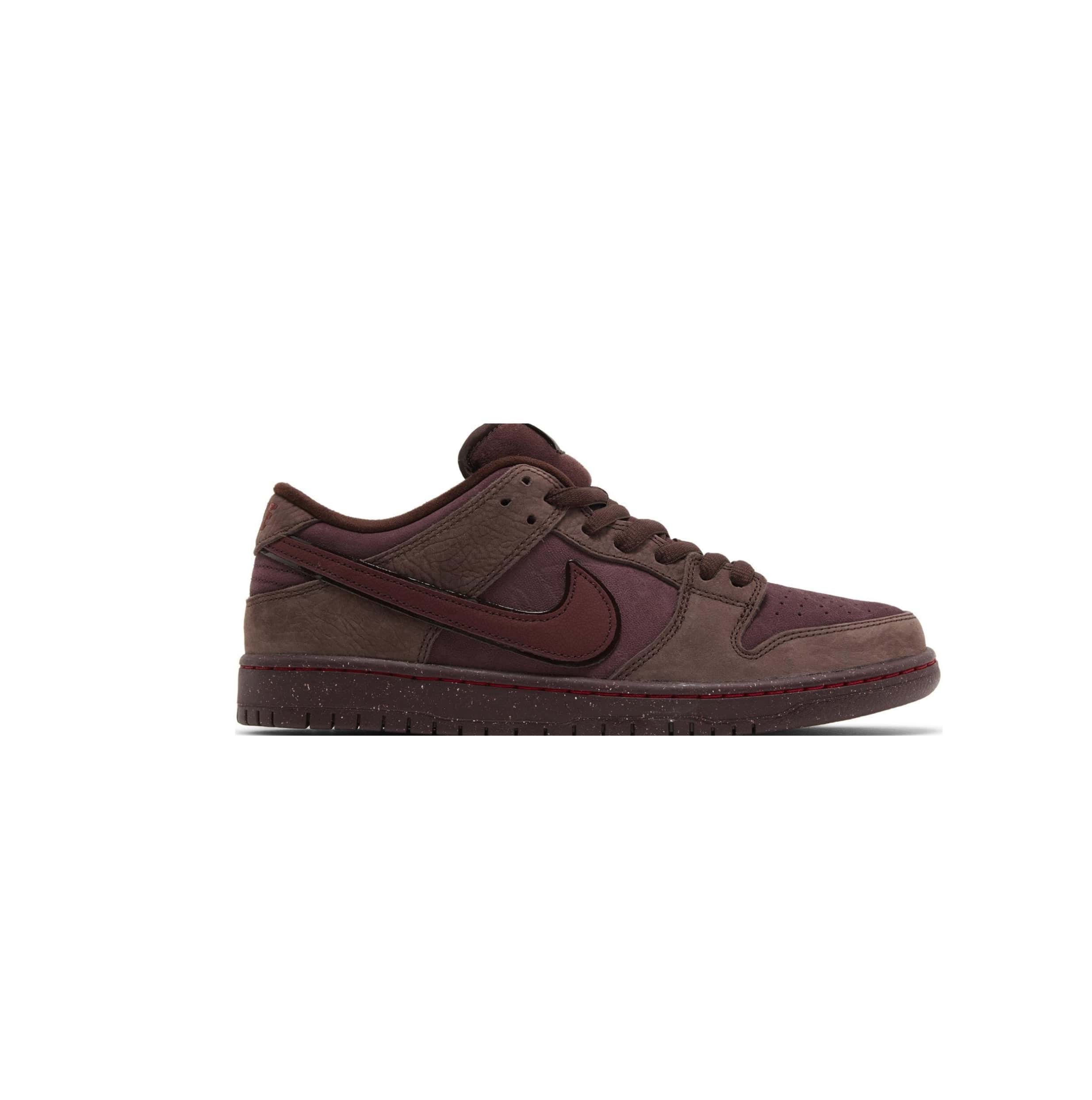 Dunk Low Premium SB 'City of Love Collection - Burgundy Crush' - Sneakflyy