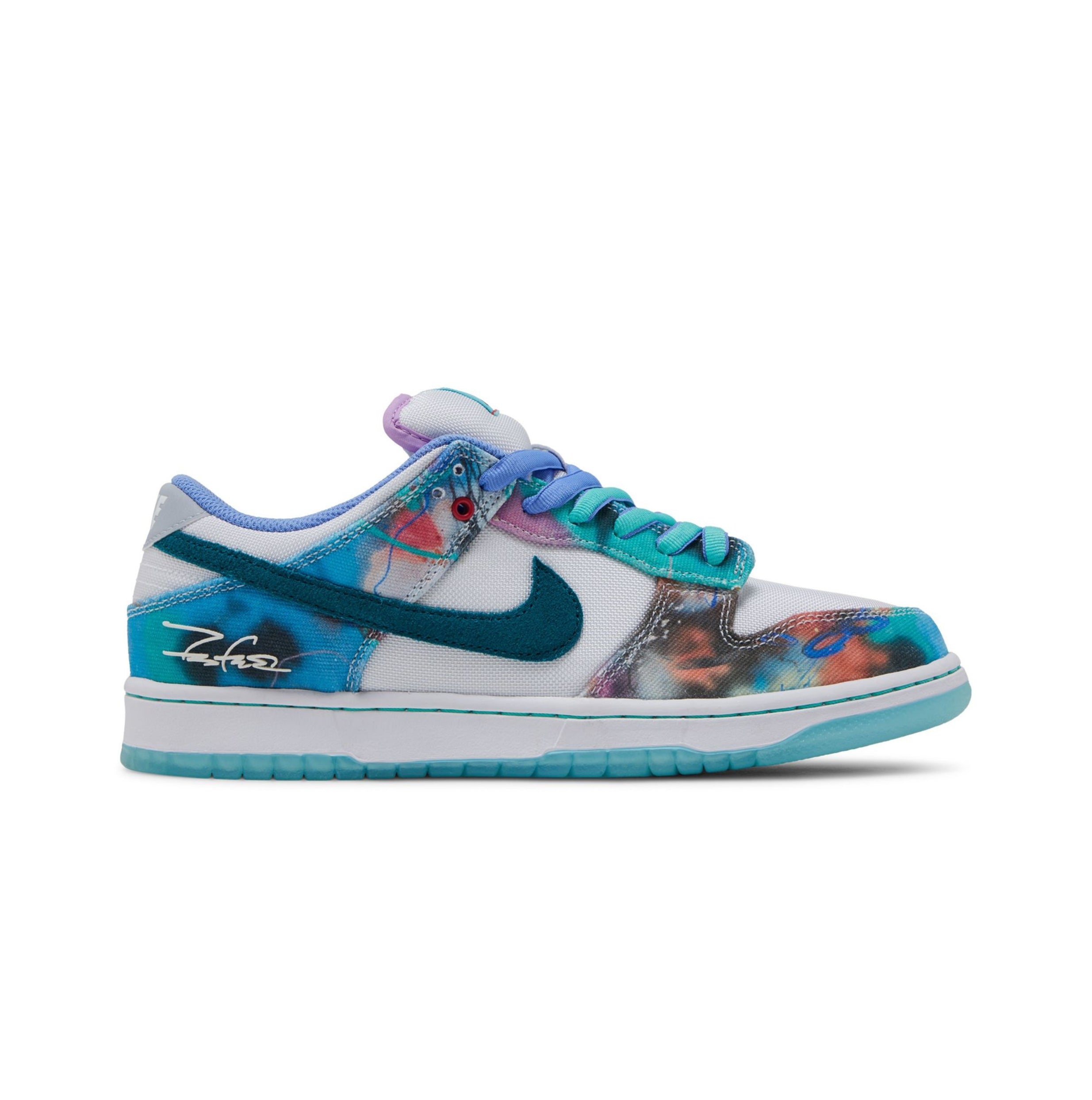 Nike SB Dunk Low Futura Laboratories 'Bleached Aqua