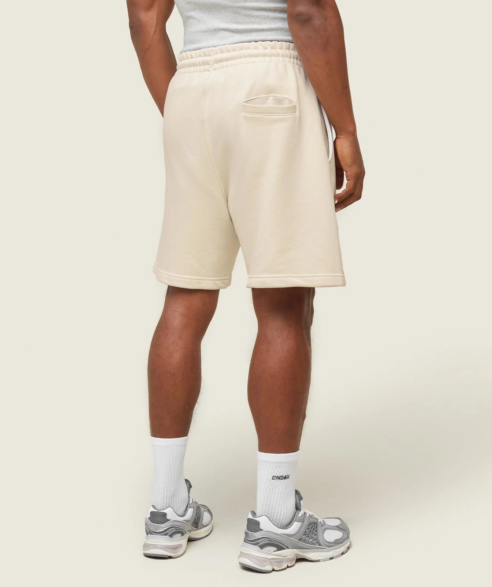 Gymshark Everywear Sweat Shorts Regular Fit Oat White