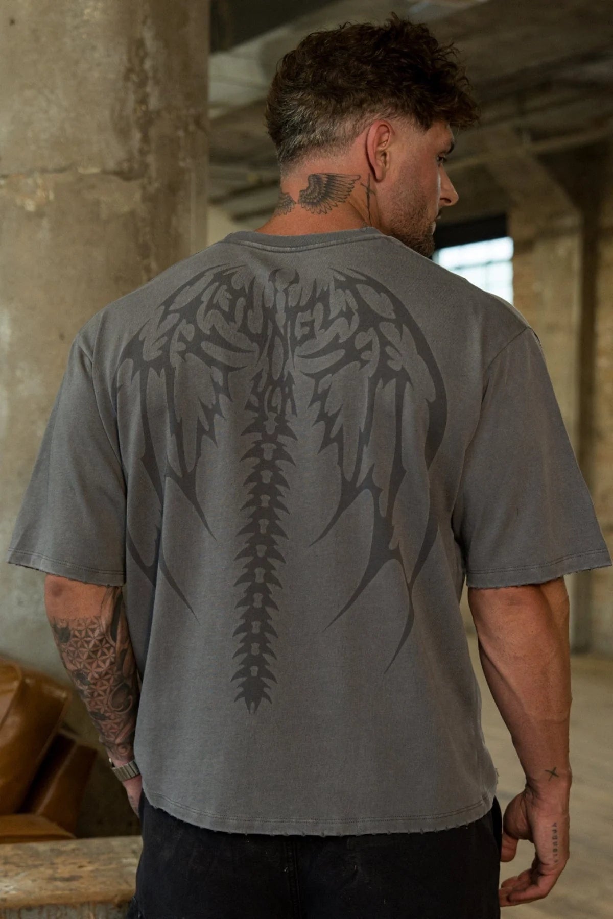 Young La 4234 - Backbone Tees 'Black Wash'