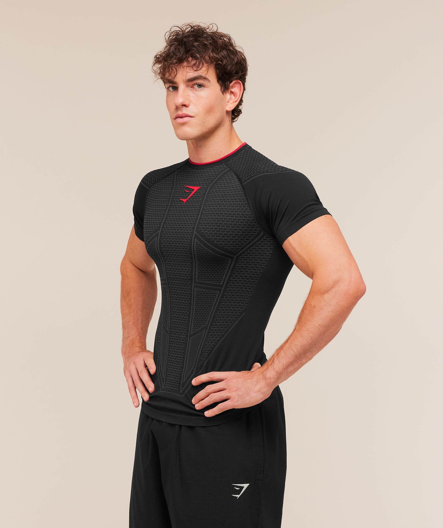 Gymshark Onyx V1 T-Shirt 'Black Onyx Grey Carmine Red'