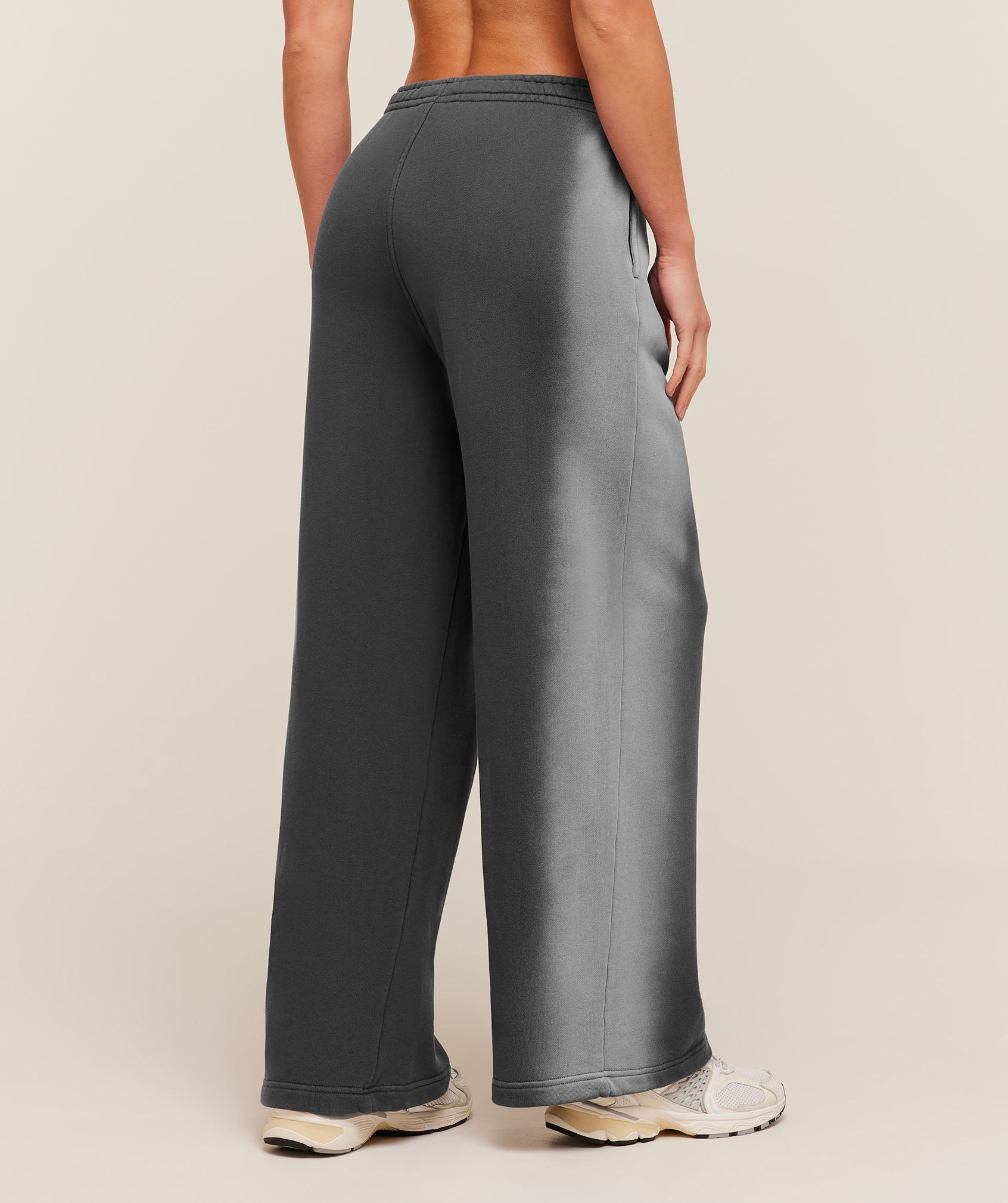 Gymshark Pump Washed Straight Leg Joggers 'Onyx Grey Stratus Grey'