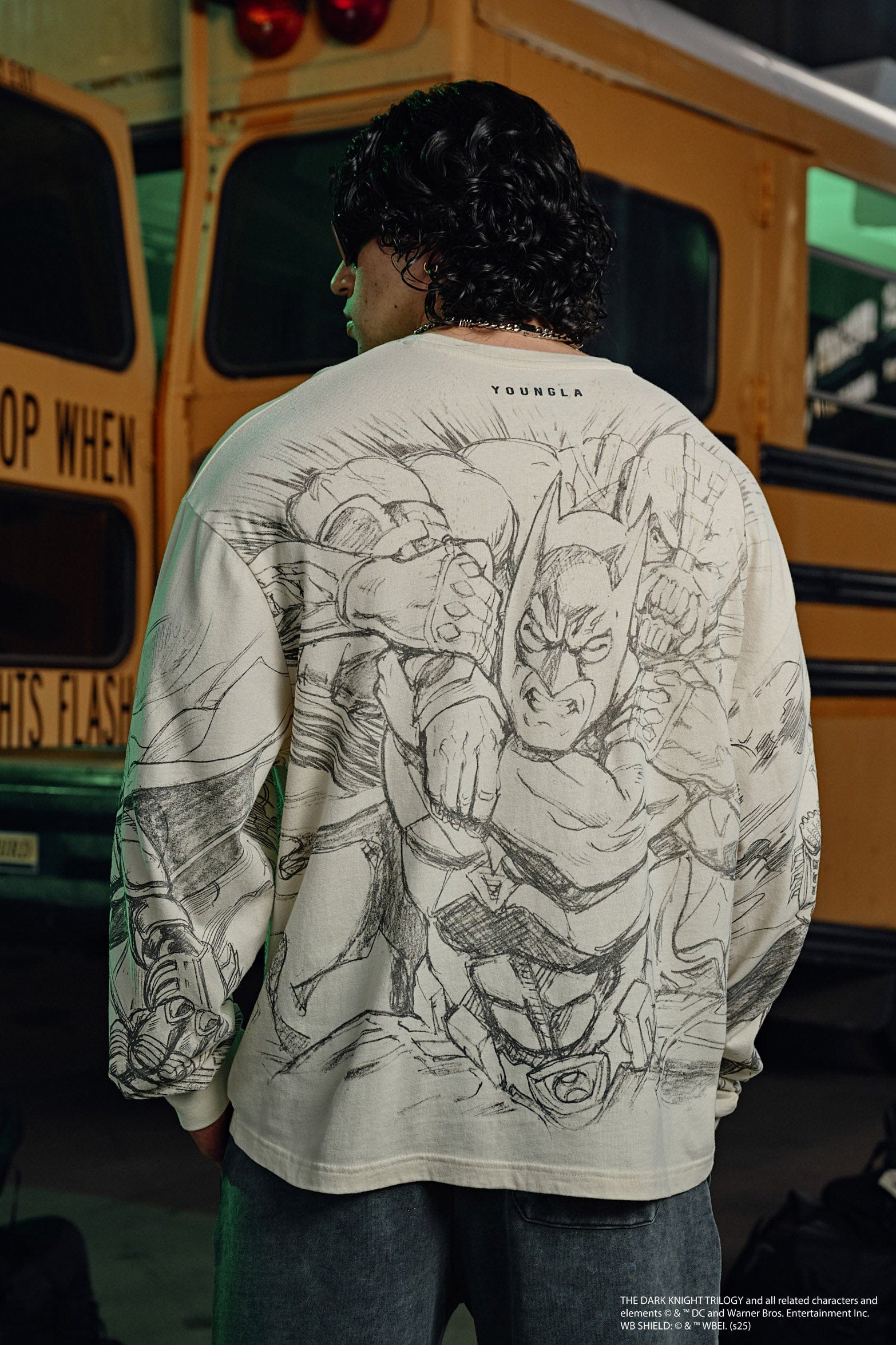 Young La 8002 - Batman Comic Longsleeves 'Off-White'