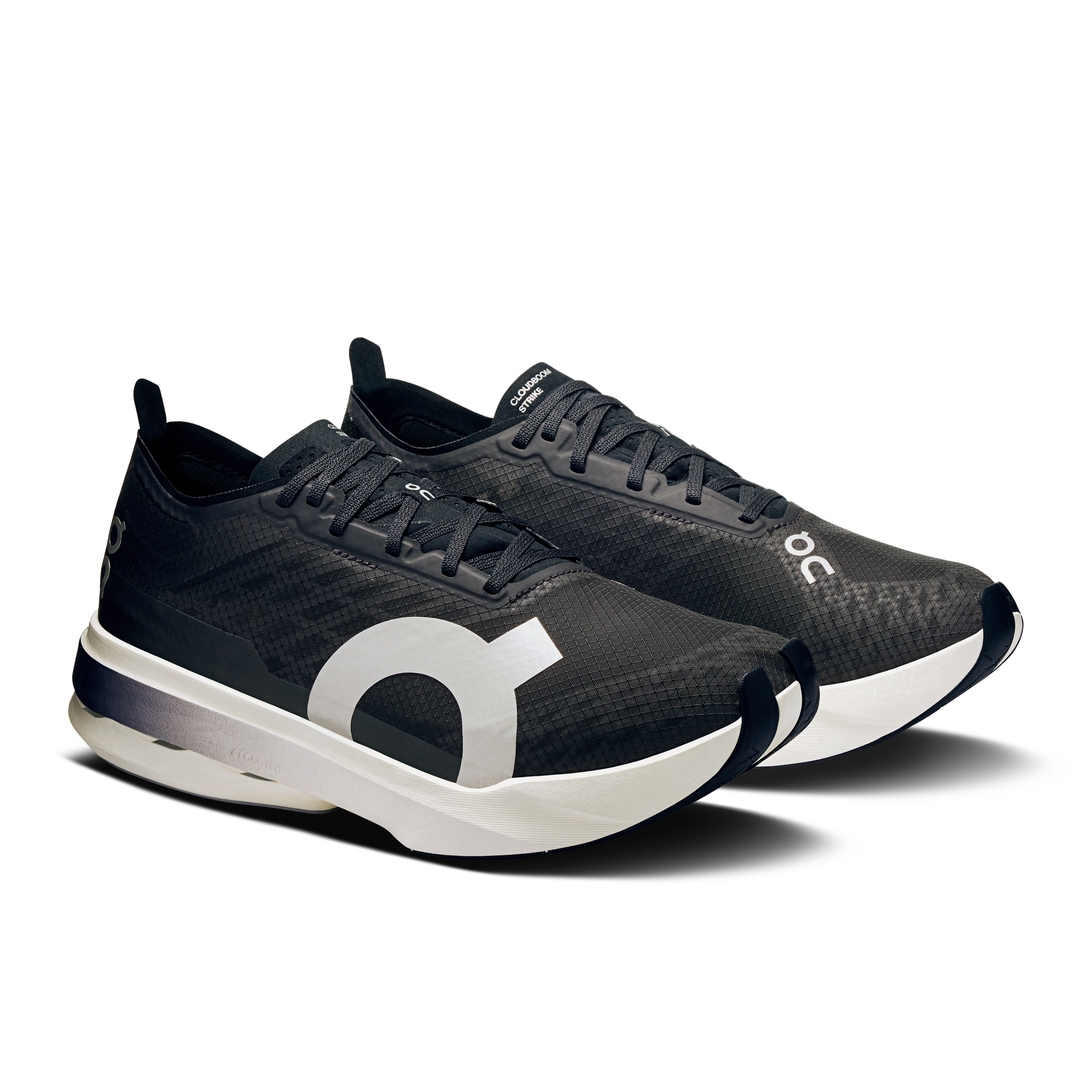 Cloudboom Strike W Black | White