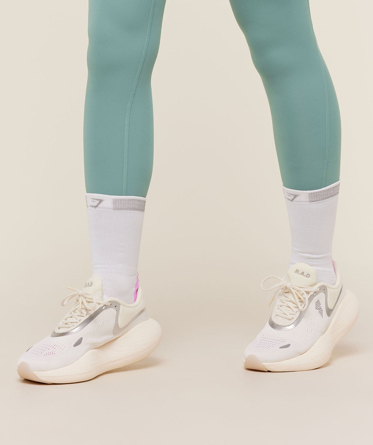 Gymshark Running Elite Crew Sock Single 'White Brand Blue Sour Pink'