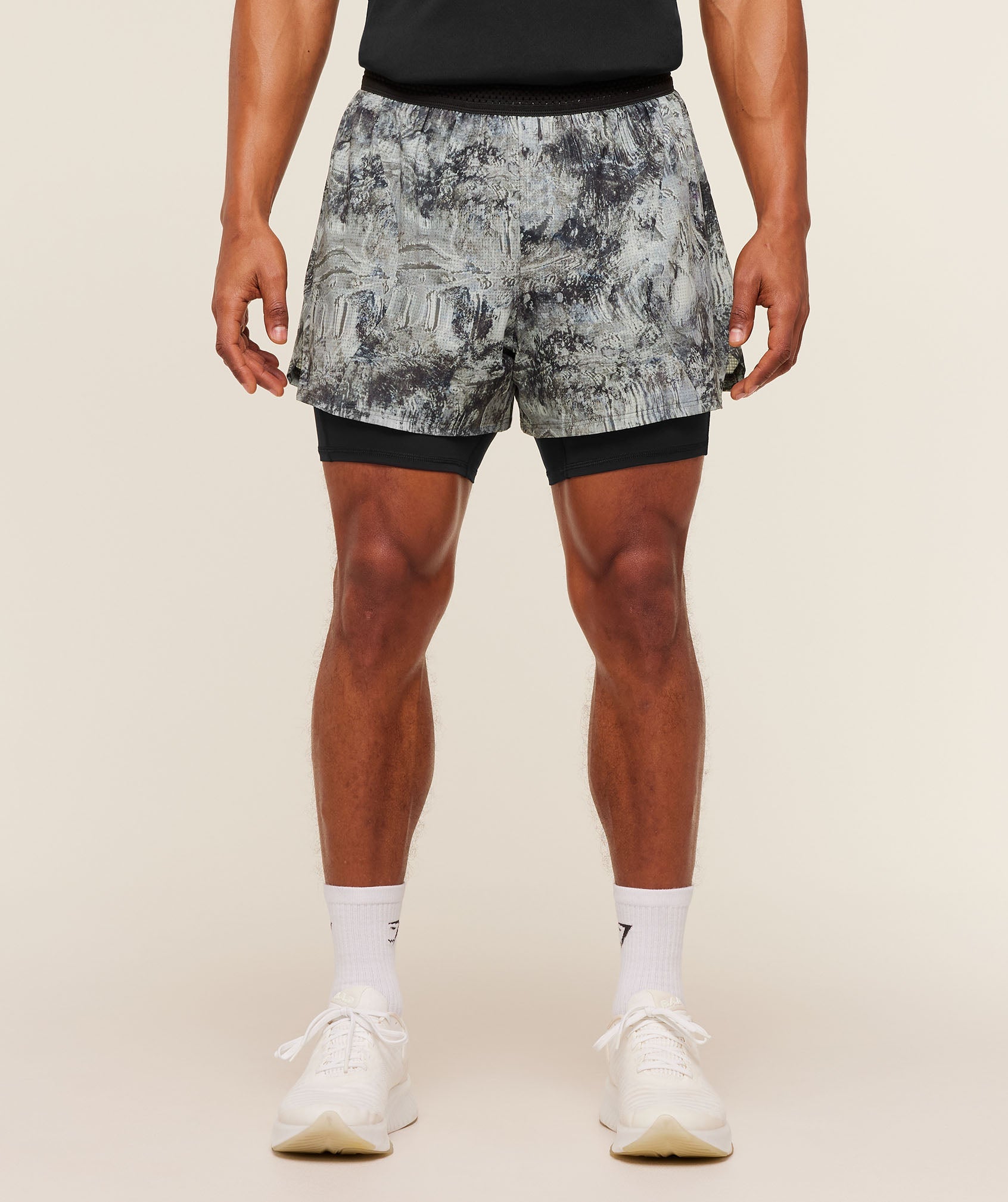 Gymshark Running 4" 2in1 Shorts 'Dark Grey Black'
