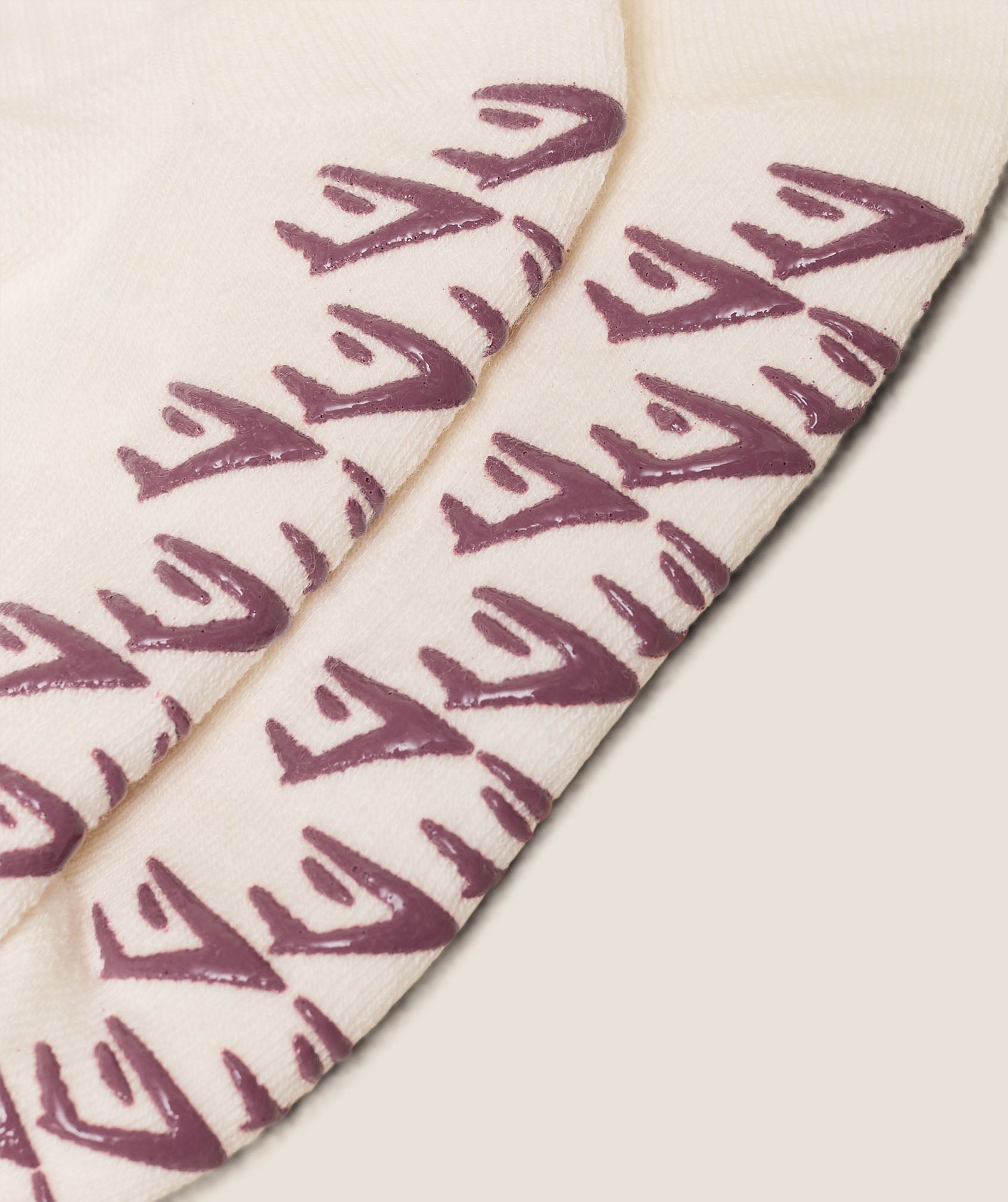 Gymshark Frill Pilates Midi Sock 'Soft White Calm Pink'