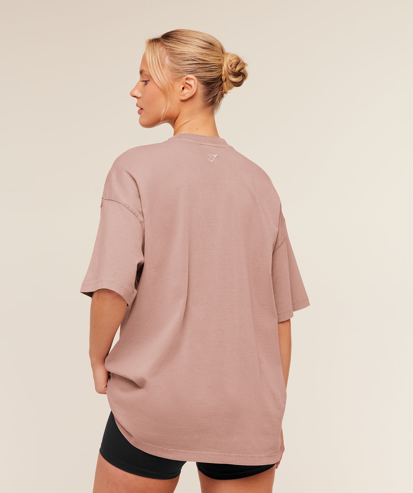 Gymshark Chainstitch Graphic Short Sleeve T-Shirt 'Chestnut Pink Wash'
