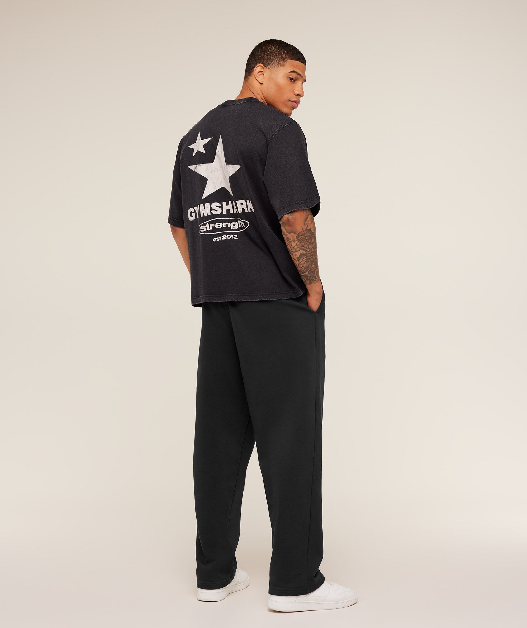 Gymshark Strength Stars Washed Graphic T-Shirt 'Black'